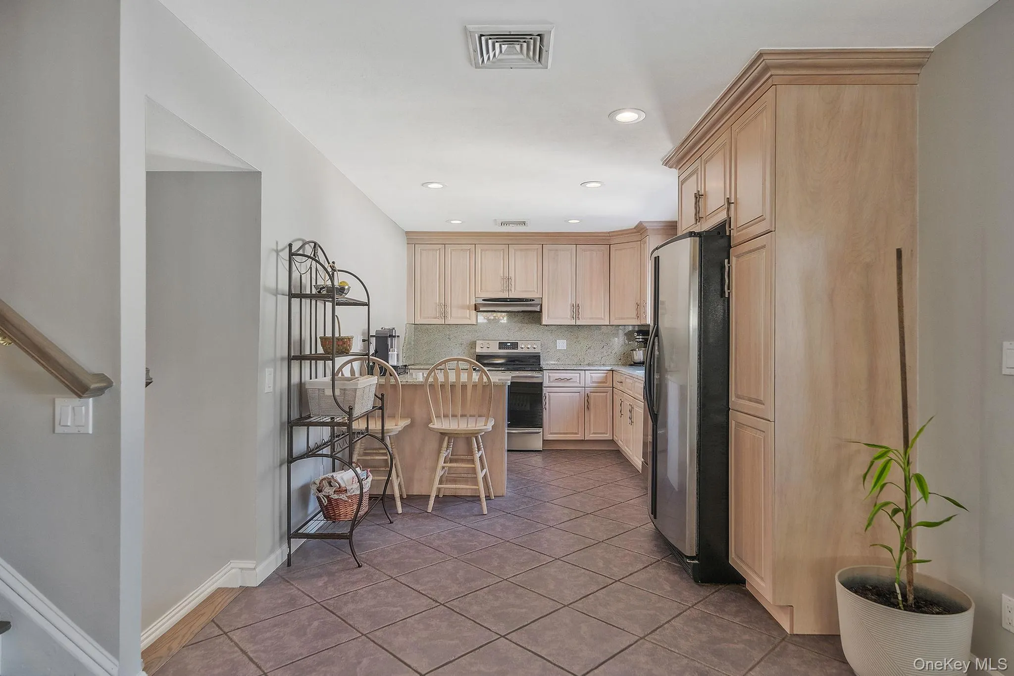 43 Hallock Avenue, Smithtown, NY, 4 Bedrooms Bedrooms, 8 Rooms Rooms,2 BathroomsBathrooms,Residential,For Rent,Hallock,0,977202 43 Hallock Avenue, Smithtown, NY, 4 Bedrooms Bedrooms, 8 Rooms Rooms,2 BathroomsBathrooms,Residential,For Rent,Hallock,0,977202