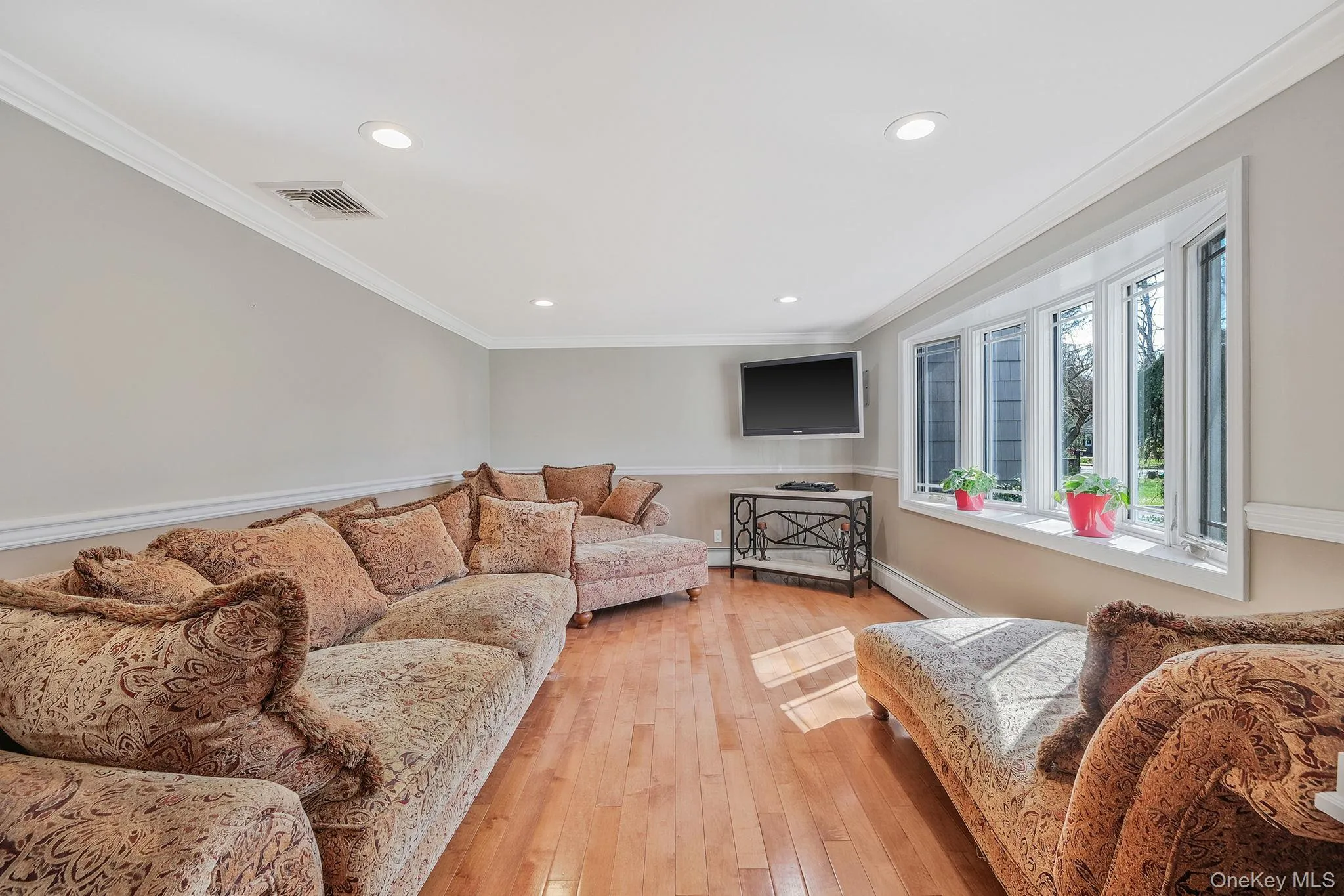 43 Hallock Avenue, Smithtown, NY, 4 Bedrooms Bedrooms, 8 Rooms Rooms,2 BathroomsBathrooms,Residential,For Rent,Hallock,0,977202 43 Hallock Avenue, Smithtown, NY, 4 Bedrooms Bedrooms, 8 Rooms Rooms,2 BathroomsBathrooms,Residential,For Rent,Hallock,0,977202