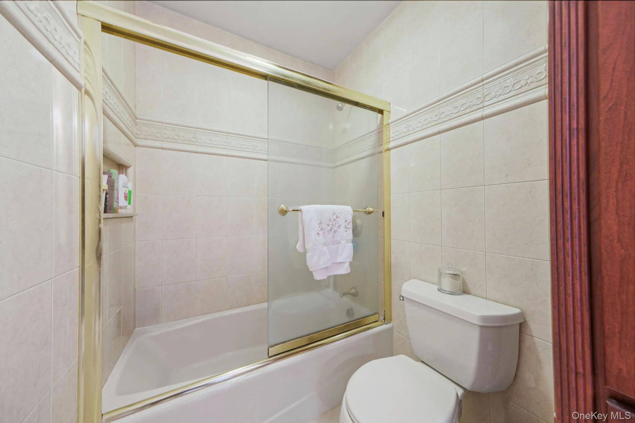 43 Hallock Avenue, Smithtown, NY, 4 Bedrooms Bedrooms, 8 Rooms Rooms,2 BathroomsBathrooms,Residential,For Rent,Hallock,0,977202 43 Hallock Avenue, Smithtown, NY, 4 Bedrooms Bedrooms, 8 Rooms Rooms,2 BathroomsBathrooms,Residential,For Rent,Hallock,0,977202