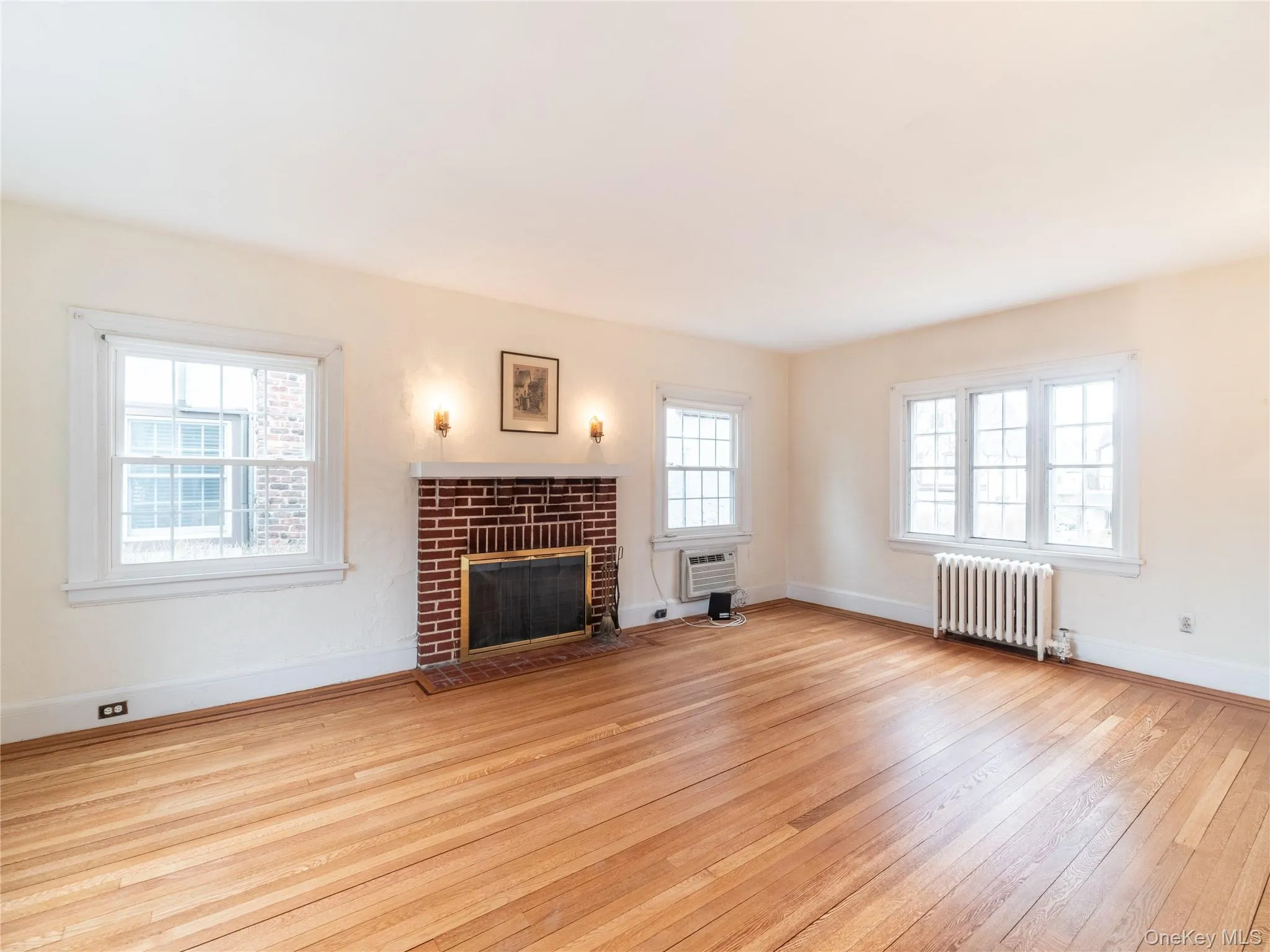 60 Parkway, Mount Vernon, NY, 3 Bedrooms Bedrooms, 6 Rooms Rooms,1 BathroomBathrooms,Residential,For Rent,Parkway,0,977221 60 Parkway, Mount Vernon, NY, 3 Bedrooms Bedrooms, 6 Rooms Rooms,1 BathroomBathrooms,Residential,For Rent,Parkway,0,977221