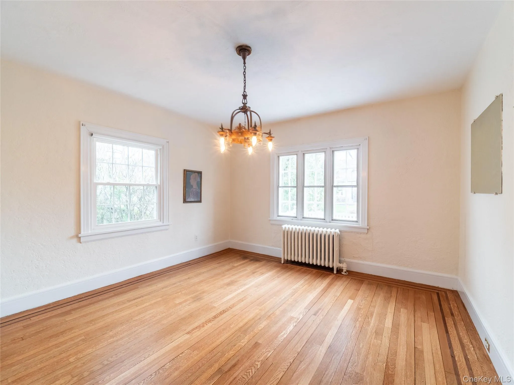 60 Parkway, Mount Vernon, NY, 3 Bedrooms Bedrooms, 6 Rooms Rooms,1 BathroomBathrooms,Residential,For Rent,Parkway,0,977221 60 Parkway, Mount Vernon, NY, 3 Bedrooms Bedrooms, 6 Rooms Rooms,1 BathroomBathrooms,Residential,For Rent,Parkway,0,977221