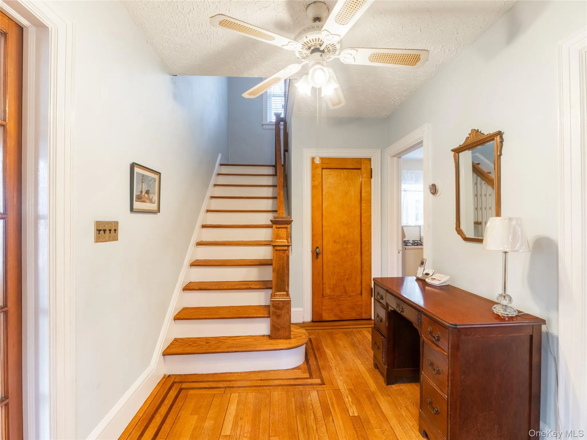 60 Parkway, Mount Vernon, NY, 3 Bedrooms Bedrooms, 6 Rooms Rooms,1 BathroomBathrooms,Residential,For Rent,Parkway,0,977221 60 Parkway, Mount Vernon, NY, 3 Bedrooms Bedrooms, 6 Rooms Rooms,1 BathroomBathrooms,Residential,For Rent,Parkway,0,977221