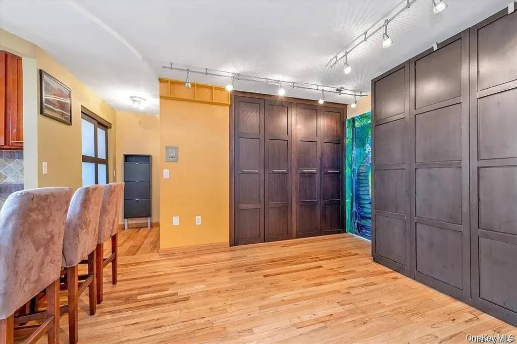 8340 Austin Street, New York, NY, 2 Rooms Rooms,1 BathroomBathrooms,Residential Lease,For Rent,Austin,0,977224 8340 Austin Street, New York, NY, 2 Rooms Rooms,1 BathroomBathrooms,Residential Lease,For Rent,Austin,0,977224