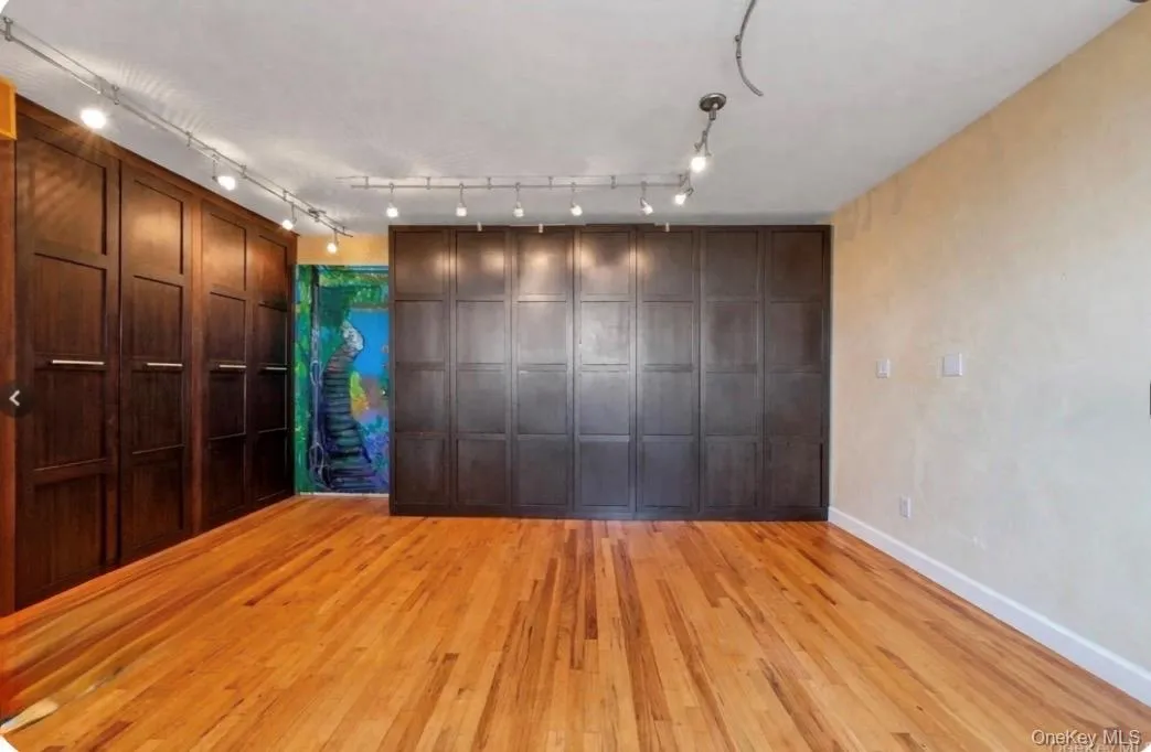8340 Austin Street, New York, NY, 2 Rooms Rooms,1 BathroomBathrooms,Residential Lease,For Rent,Austin,0,977224 8340 Austin Street, New York, NY, 2 Rooms Rooms,1 BathroomBathrooms,Residential Lease,For Rent,Austin,0,977224