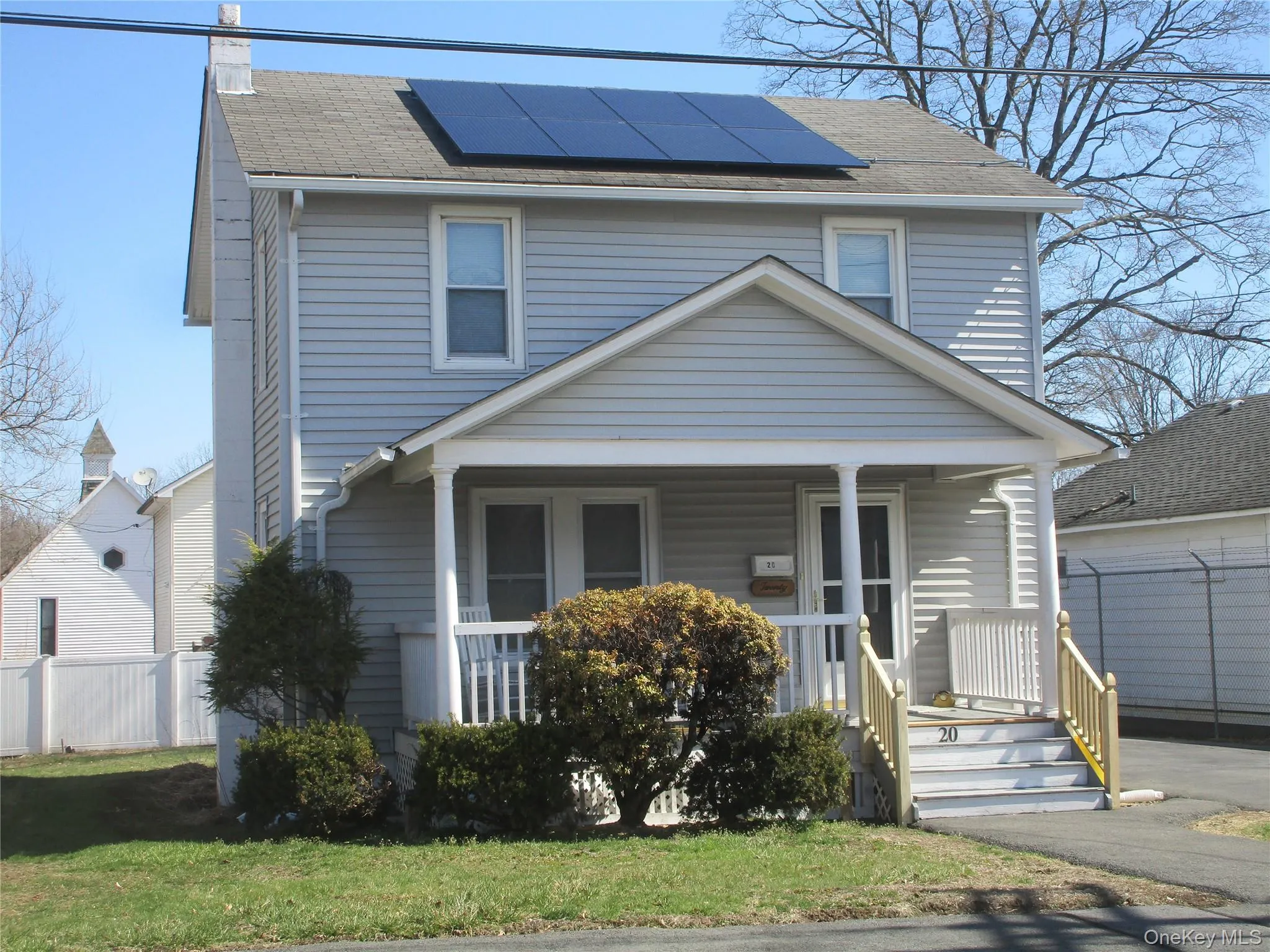 Front of Home driveway on right Front of Home driveway on right