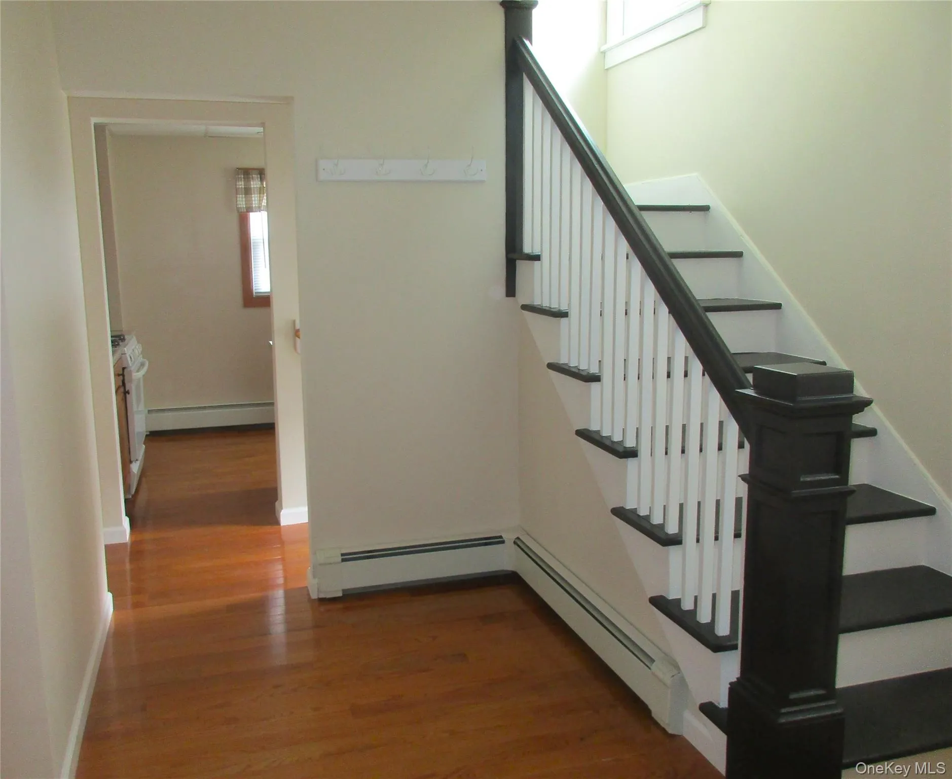 Stairs & Foyer Stairs & Foyer