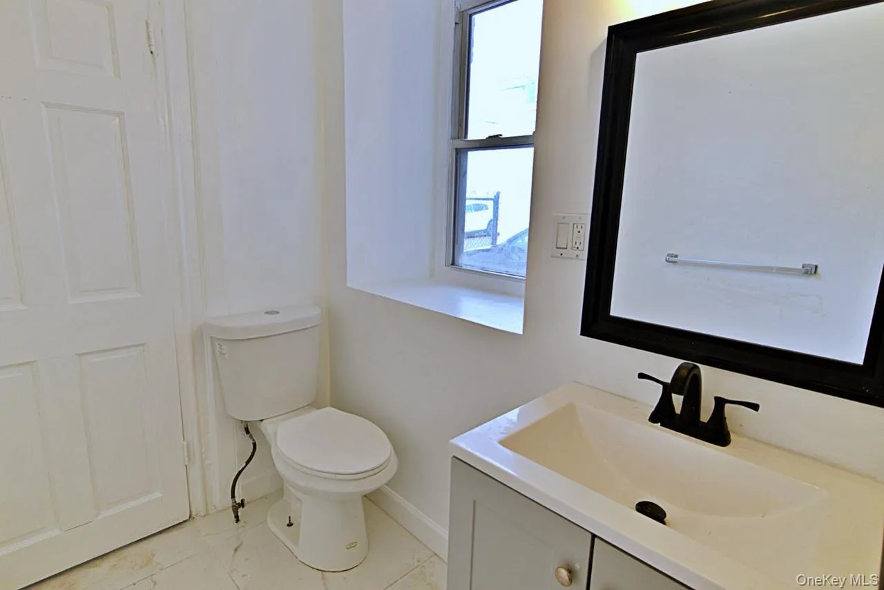 63 Herriot Street, Yonkers, NY, 3 Bedrooms Bedrooms, 5 Rooms Rooms,1 BathroomBathrooms,Residential Lease,For Rent,Herriot,0,977262 63 Herriot Street, Yonkers, NY, 3 Bedrooms Bedrooms, 5 Rooms Rooms,1 BathroomBathrooms,Residential Lease,For Rent,Herriot,0,977262