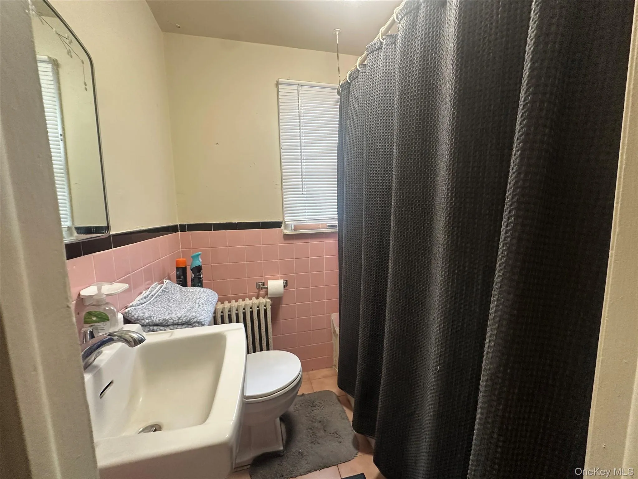 63 Wolfle Street, Oyster Bay, NY, 1 Bedroom Bedrooms, 3 Rooms Rooms,1 BathroomBathrooms,Residential Lease,For Rent,Wolfle,0,977273 63 Wolfle Street, Oyster Bay, NY, 1 Bedroom Bedrooms, 3 Rooms Rooms,1 BathroomBathrooms,Residential Lease,For Rent,Wolfle,0,977273