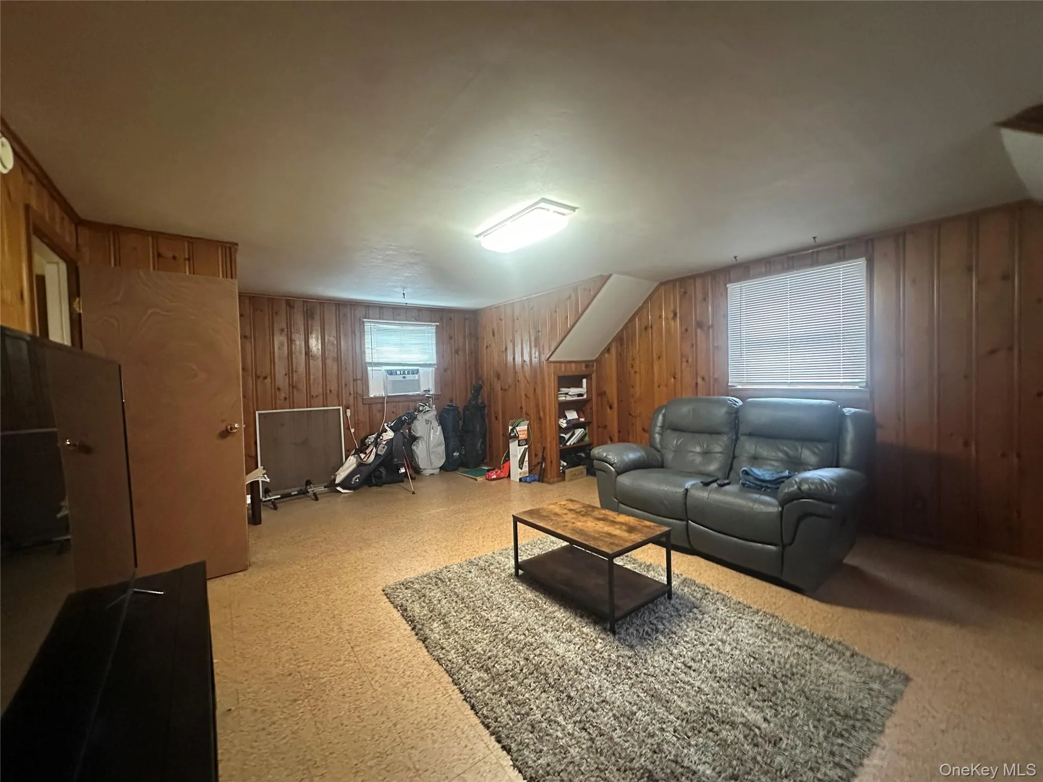 63 Wolfle Street, Oyster Bay, NY, 1 Bedroom Bedrooms, 3 Rooms Rooms,1 BathroomBathrooms,Residential Lease,For Rent,Wolfle,0,977273 63 Wolfle Street, Oyster Bay, NY, 1 Bedroom Bedrooms, 3 Rooms Rooms,1 BathroomBathrooms,Residential Lease,For Rent,Wolfle,0,977273