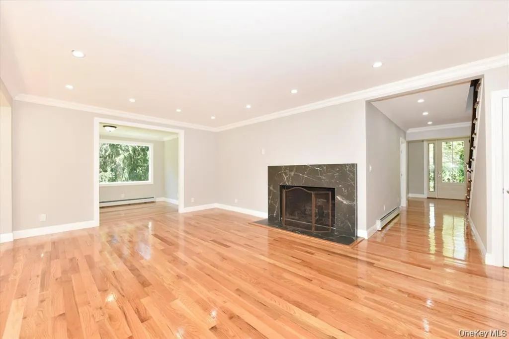 87 Dunlop Road, Huntington, NY, 6 Bedrooms Bedrooms, 13 Rooms Rooms,3 BathroomsBathrooms,Residential Sale,For Rent,Road,0,977310 87 Dunlop Road, Huntington, NY, 6 Bedrooms Bedrooms, 13 Rooms Rooms,3 BathroomsBathrooms,Residential Sale,For Rent,Road,0,977310