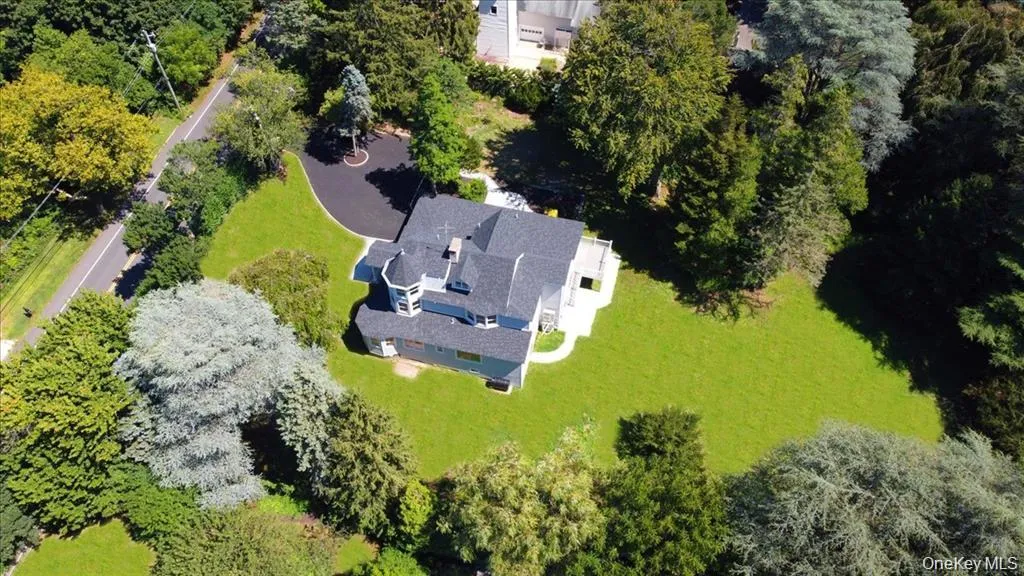 87 Dunlop Road, Huntington, NY, 6 Bedrooms Bedrooms, 13 Rooms Rooms,3 BathroomsBathrooms,Residential Sale,For Rent,Road,0,977310 87 Dunlop Road, Huntington, NY, 6 Bedrooms Bedrooms, 13 Rooms Rooms,3 BathroomsBathrooms,Residential Sale,For Rent,Road,0,977310