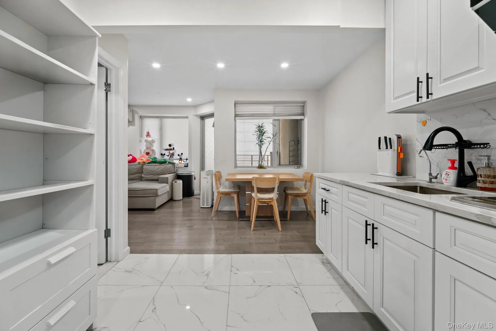 3720 Prince Street, New York, NY, 2 Bedrooms Bedrooms, 6 Rooms Rooms,1 BathroomBathrooms,Residential,For Rent,Prince,0,KEY977315 3720 Prince Street, New York, NY, 2 Bedrooms Bedrooms, 6 Rooms Rooms,1 BathroomBathrooms,Residential,For Rent,Prince,0,KEY977315