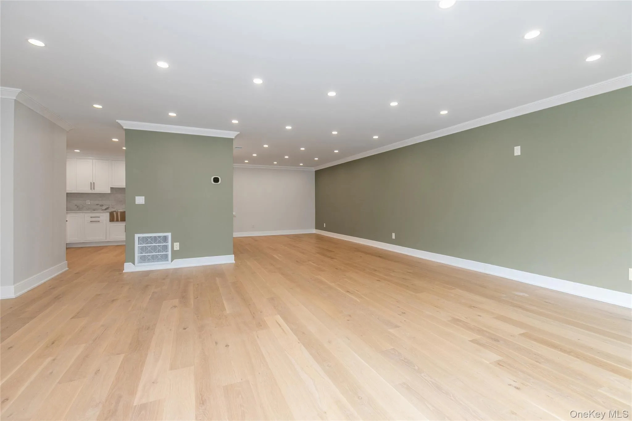 18 Acorn Ponds Drive, North Hempstead, NY, 2 Bedrooms Bedrooms, 5 Rooms Rooms,2 BathroomsBathrooms,Residential Lease,For Rent,Acorn Ponds,0,977324 18 Acorn Ponds Drive, North Hempstead, NY, 2 Bedrooms Bedrooms, 5 Rooms Rooms,2 BathroomsBathrooms,Residential Lease,For Rent,Acorn Ponds,0,977324