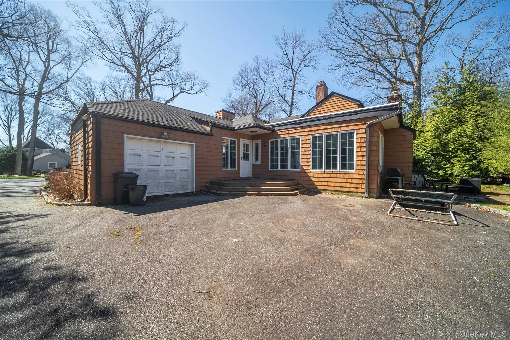 143 Round Hill Road, North Hempstead, NY, 5 Bedrooms Bedrooms, 8 Rooms Rooms,4 BathroomsBathrooms,Residential Lease,For Rent,Round Hill,0,977341 143 Round Hill Road, North Hempstead, NY, 5 Bedrooms Bedrooms, 8 Rooms Rooms,4 BathroomsBathrooms,Residential Lease,For Rent,Round Hill,0,977341