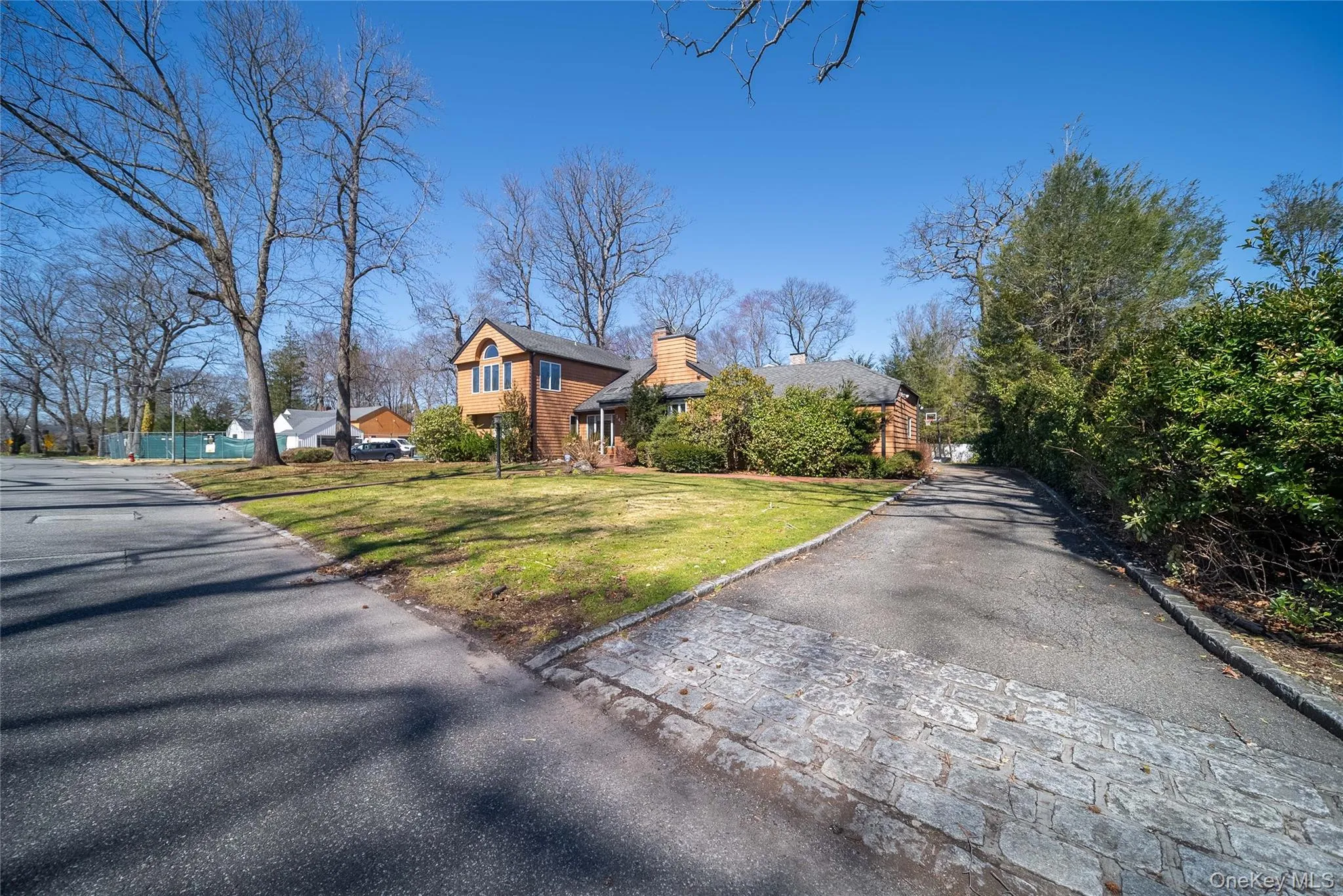 143 Round Hill Road, North Hempstead, NY, 5 Bedrooms Bedrooms, 8 Rooms Rooms,4 BathroomsBathrooms,Residential Lease,For Rent,Round Hill,0,977341 143 Round Hill Road, North Hempstead, NY, 5 Bedrooms Bedrooms, 8 Rooms Rooms,4 BathroomsBathrooms,Residential Lease,For Rent,Round Hill,0,977341