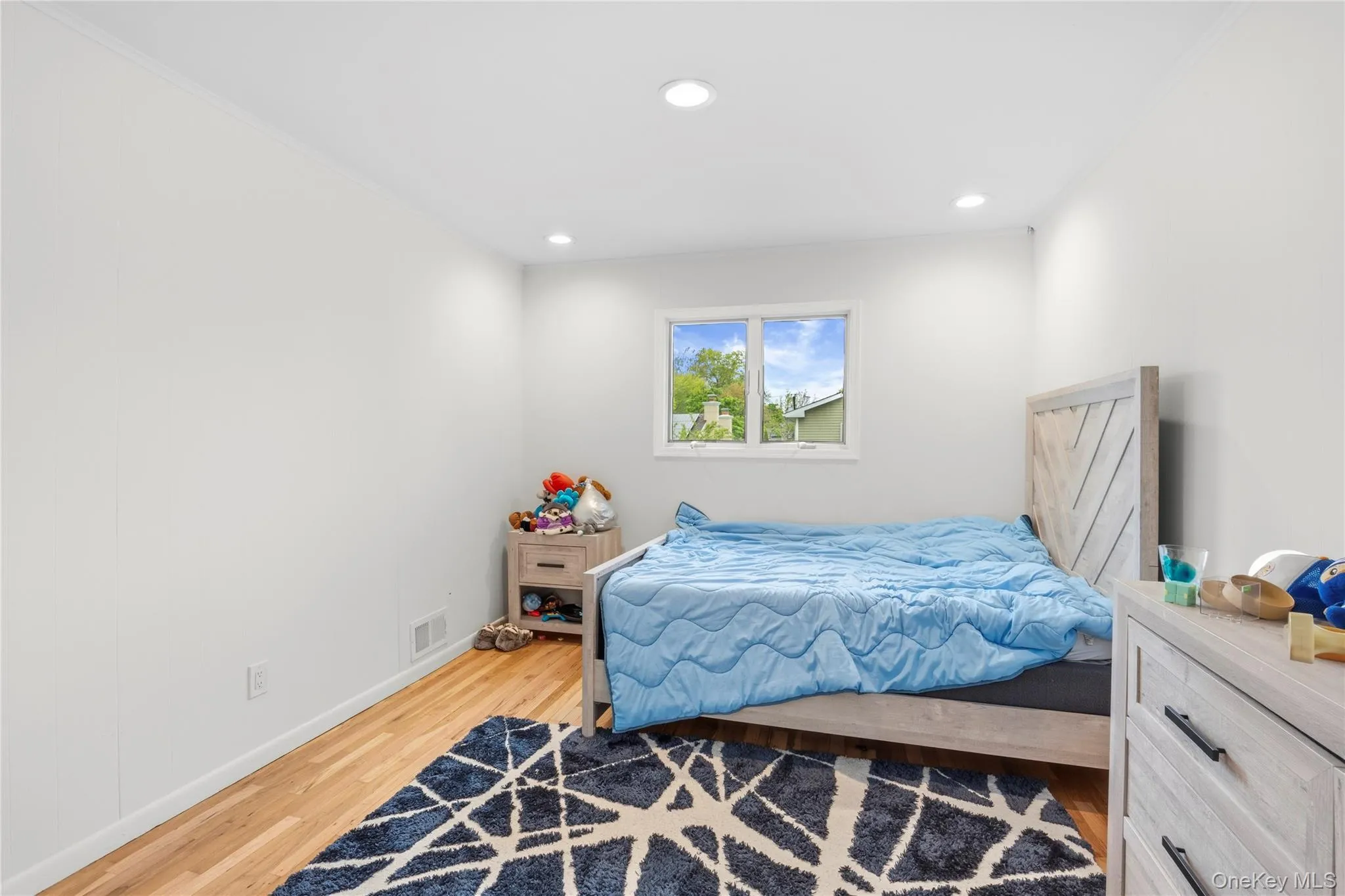23 Geoffrey Lane, Hempstead, NY, 4 Bedrooms Bedrooms, 12 Rooms Rooms,3 BathroomsBathrooms,Residential Lease,For Rent,Geoffrey,0,977345 23 Geoffrey Lane, Hempstead, NY, 4 Bedrooms Bedrooms, 12 Rooms Rooms,3 BathroomsBathrooms,Residential Lease,For Rent,Geoffrey,0,977345