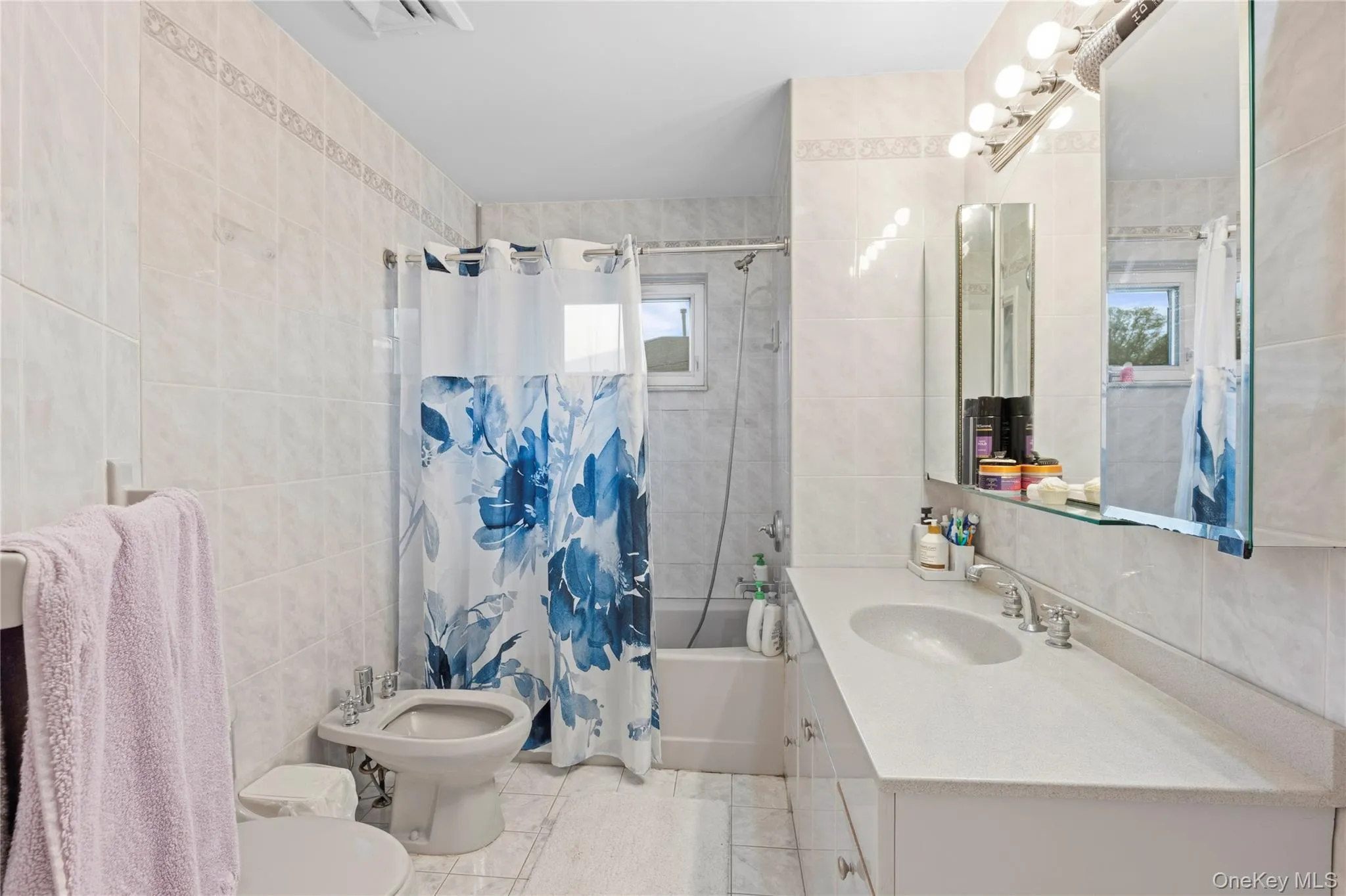 23 Geoffrey Lane, Hempstead, NY, 4 Bedrooms Bedrooms, 12 Rooms Rooms,3 BathroomsBathrooms,Residential Lease,For Rent,Geoffrey,0,977345 23 Geoffrey Lane, Hempstead, NY, 4 Bedrooms Bedrooms, 12 Rooms Rooms,3 BathroomsBathrooms,Residential Lease,For Rent,Geoffrey,0,977345