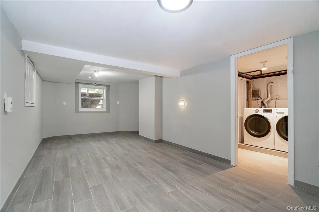 79 Edgewood Avenue, Mamaroneck, NY, 4 Bedrooms Bedrooms, 8 Rooms Rooms,3 BathroomsBathrooms,Residential Lease,For Rent,Edgewood,0,977350 79 Edgewood Avenue, Mamaroneck, NY, 4 Bedrooms Bedrooms, 8 Rooms Rooms,3 BathroomsBathrooms,Residential Lease,For Rent,Edgewood,0,977350