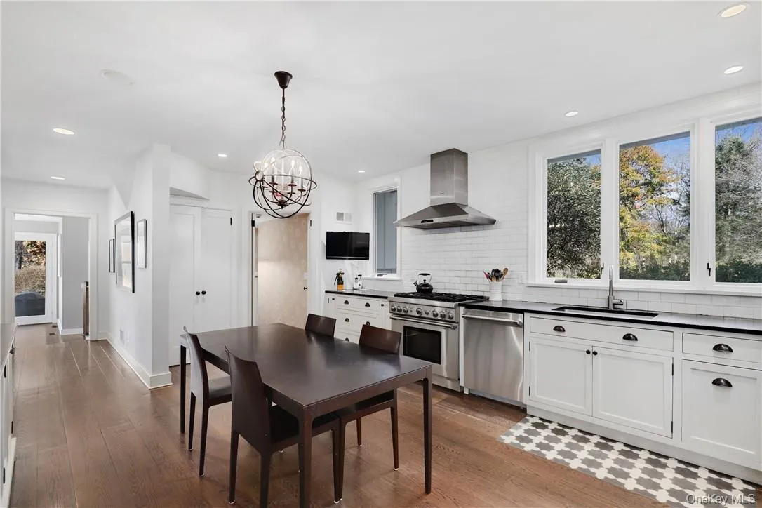 77 Hook Road, Bedford, NY, 4 Bedrooms Bedrooms, 9 Rooms Rooms,3 BathroomsBathrooms,Residential Lease,For Rent,Hook,0,977352 77 Hook Road, Bedford, NY, 4 Bedrooms Bedrooms, 9 Rooms Rooms,3 BathroomsBathrooms,Residential Lease,For Rent,Hook,0,977352