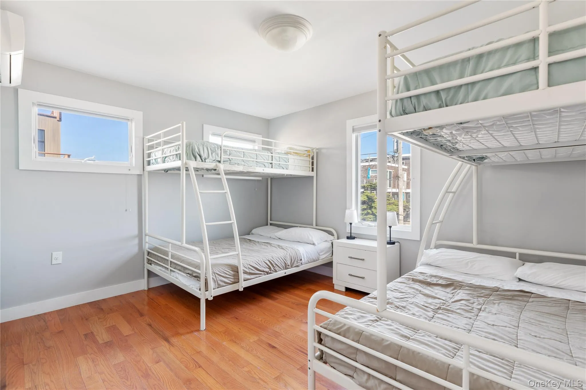 37 Traffic Avenue, Brookhaven, NY, 5 Bedrooms Bedrooms, 13 Rooms Rooms,2 BathroomsBathrooms,Residential,For Rent,Traffic,0,977357 37 Traffic Avenue, Brookhaven, NY, 5 Bedrooms Bedrooms, 13 Rooms Rooms,2 BathroomsBathrooms,Residential,For Rent,Traffic,0,977357