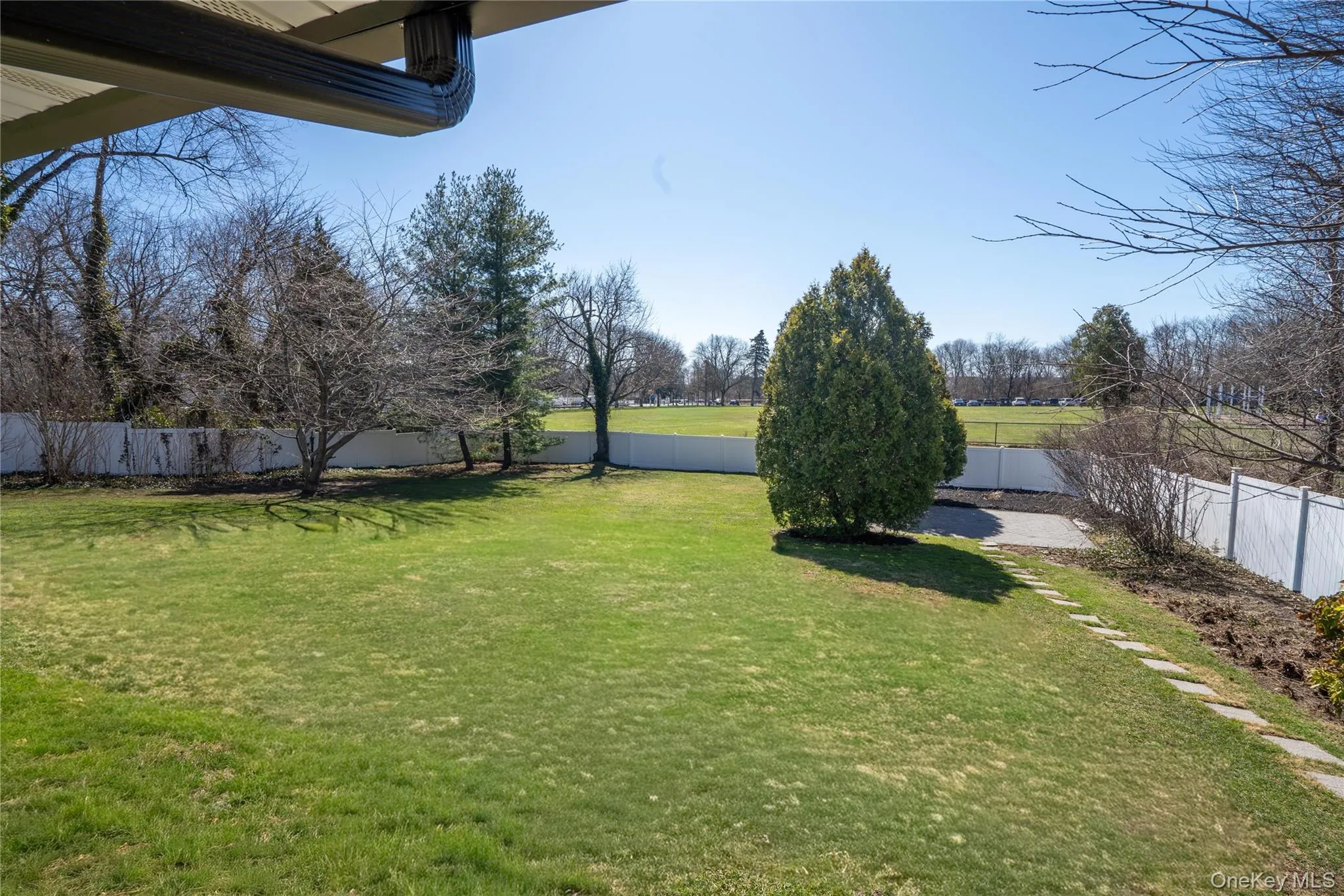 6 Edcris Lane, Huntington, NY, 3 Bedrooms Bedrooms, 7 Rooms Rooms,3 BathroomsBathrooms,Residential,For Rent,Edcris,0,977360 6 Edcris Lane, Huntington, NY, 3 Bedrooms Bedrooms, 7 Rooms Rooms,3 BathroomsBathrooms,Residential,For Rent,Edcris,0,977360