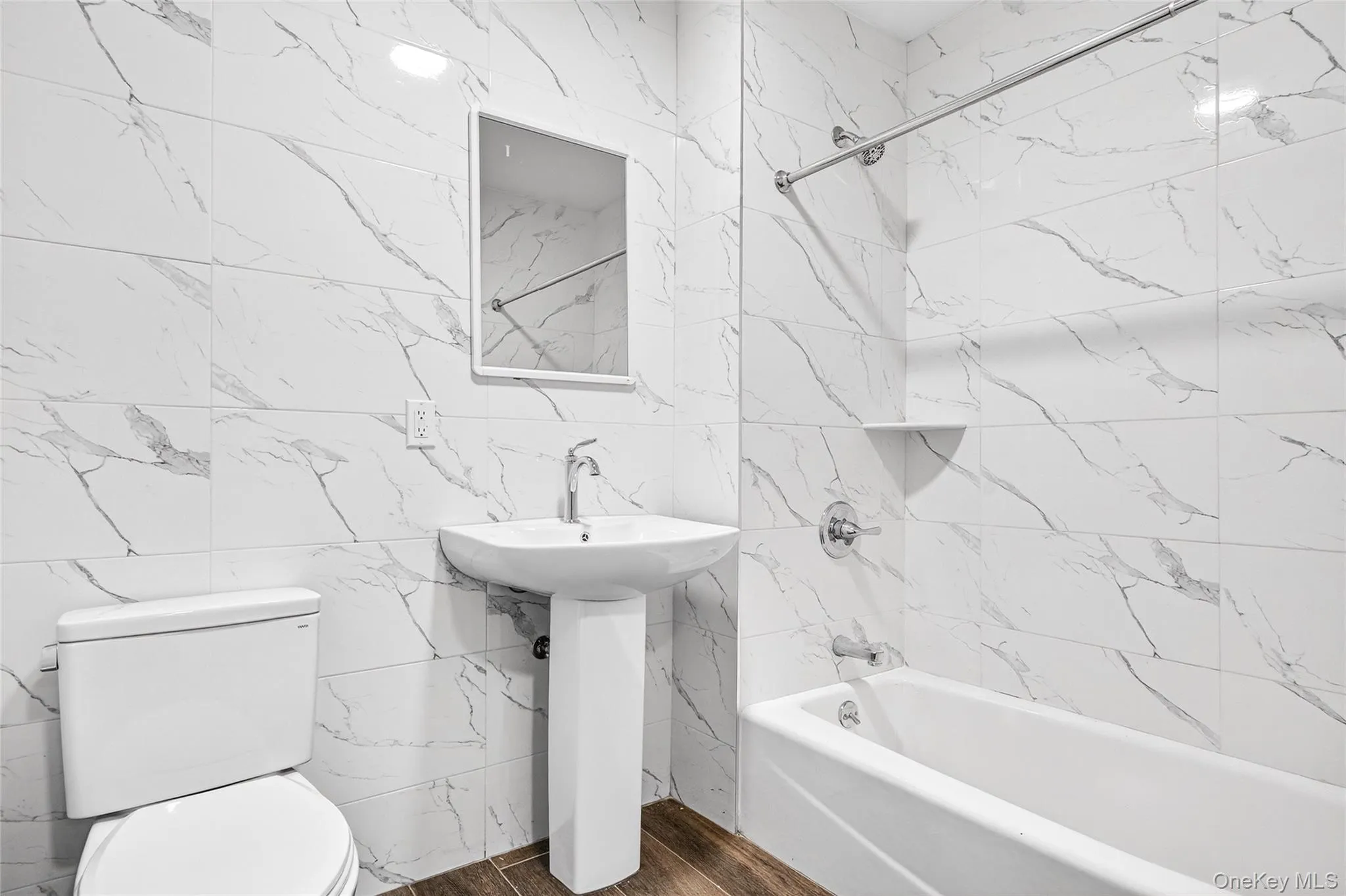 1591 Jesup Avenue, New York, NY, 1 Bedroom Bedrooms, 3 Rooms Rooms,1 BathroomBathrooms,Residential Lease,For Rent,Jesup,0,977362 1591 Jesup Avenue, New York, NY, 1 Bedroom Bedrooms, 3 Rooms Rooms,1 BathroomBathrooms,Residential Lease,For Rent,Jesup,0,977362