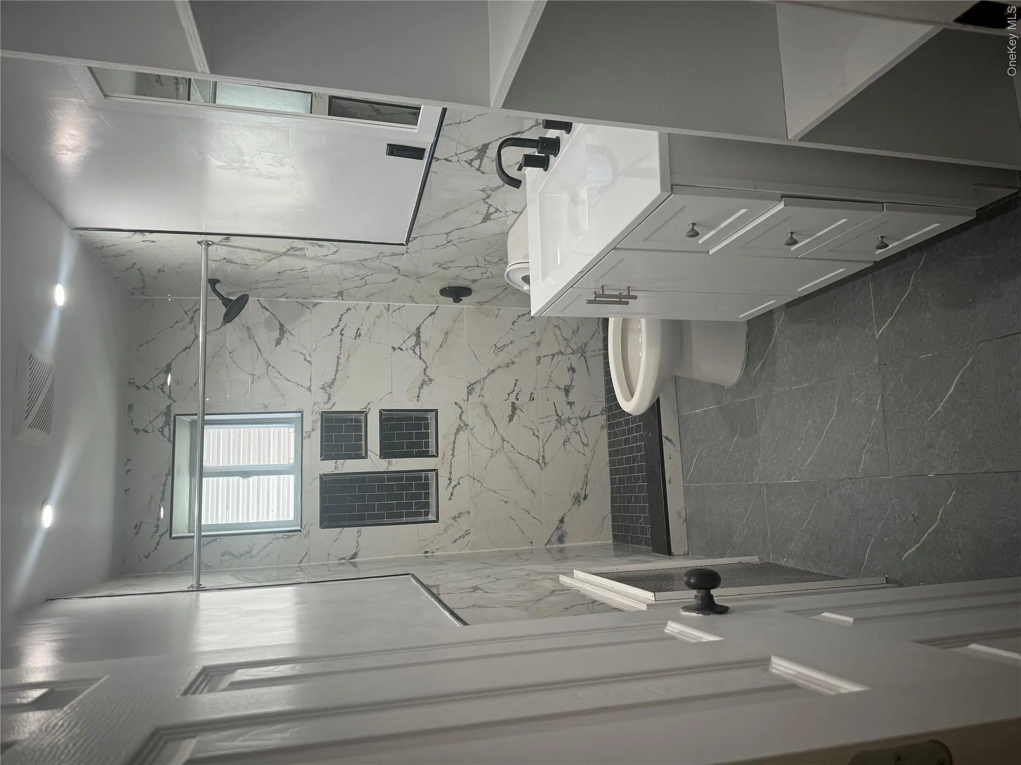 39 Spruce Street, Yonkers, NY, 3 Bedroom Bedrooms, 5 Room Rooms,1 BathroomBathrooms,Residential Lease,For Rent,Spruce,0,977373 39 Spruce Street, Yonkers, NY, 3 Bedroom Bedrooms, 5 Room Rooms,1 BathroomBathrooms,Residential Lease,For Rent,Spruce,0,977373