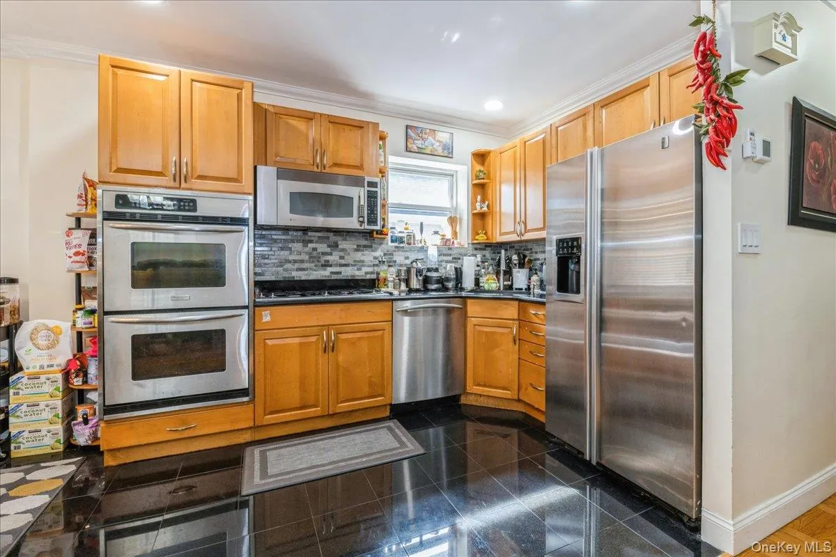 20047 39th Avenue, New York, NY, 4 Bedrooms Bedrooms, 7 Rooms Rooms,2 BathroomsBathrooms,Residential,For Rent,39th,0,977385 20047 39th Avenue, New York, NY, 4 Bedrooms Bedrooms, 7 Rooms Rooms,2 BathroomsBathrooms,Residential,For Rent,39th,0,977385