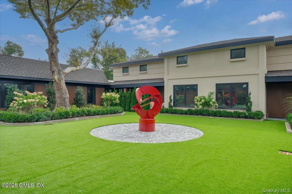 Manicured Courtyard Manicured Courtyard