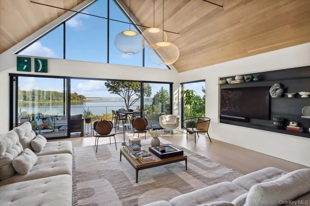 1080 Springs Fireplace Road, East Hampton, NY, 4 Bedrooms Bedrooms, 9 Rooms Rooms,3 BathroomsBathrooms,Residential Lease,For Rent,Springs Fireplace,0,977393 1080 Springs Fireplace Road, East Hampton, NY, 4 Bedrooms Bedrooms, 9 Rooms Rooms,3 BathroomsBathrooms,Residential Lease,For Rent,Springs Fireplace,0,977393