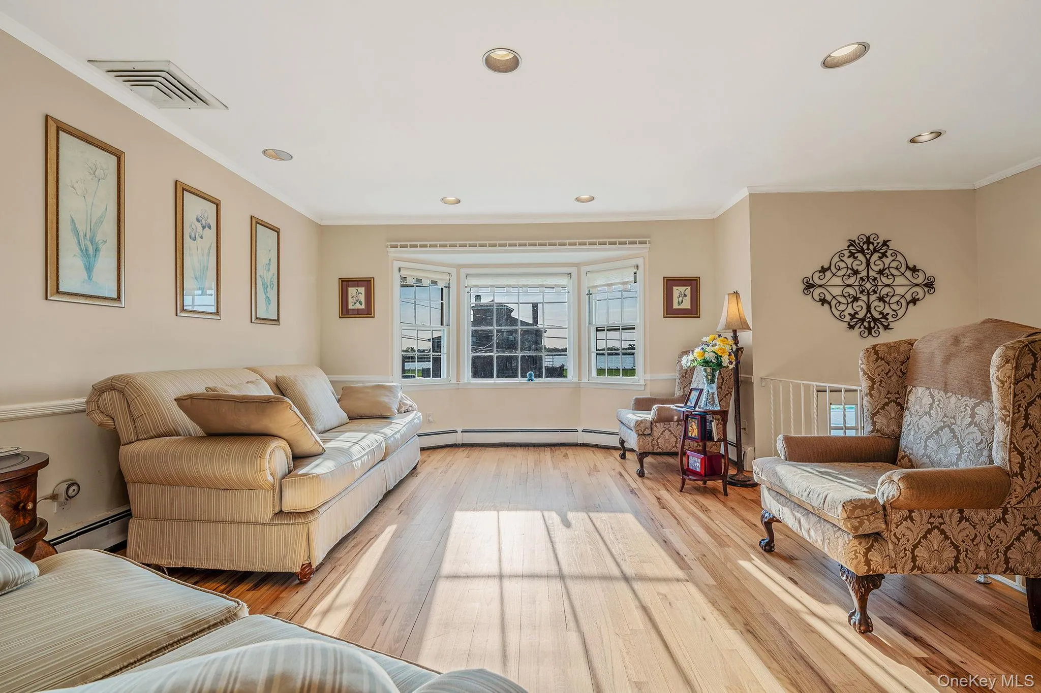 146 Awixa Avenue, Islip, NY, 5 Bedrooms Bedrooms, 10 Rooms Rooms,3 BathroomsBathrooms,Residential,For Rent,Awixa,0,977405 146 Awixa Avenue, Islip, NY, 5 Bedrooms Bedrooms, 10 Rooms Rooms,3 BathroomsBathrooms,Residential,For Rent,Awixa,0,977405