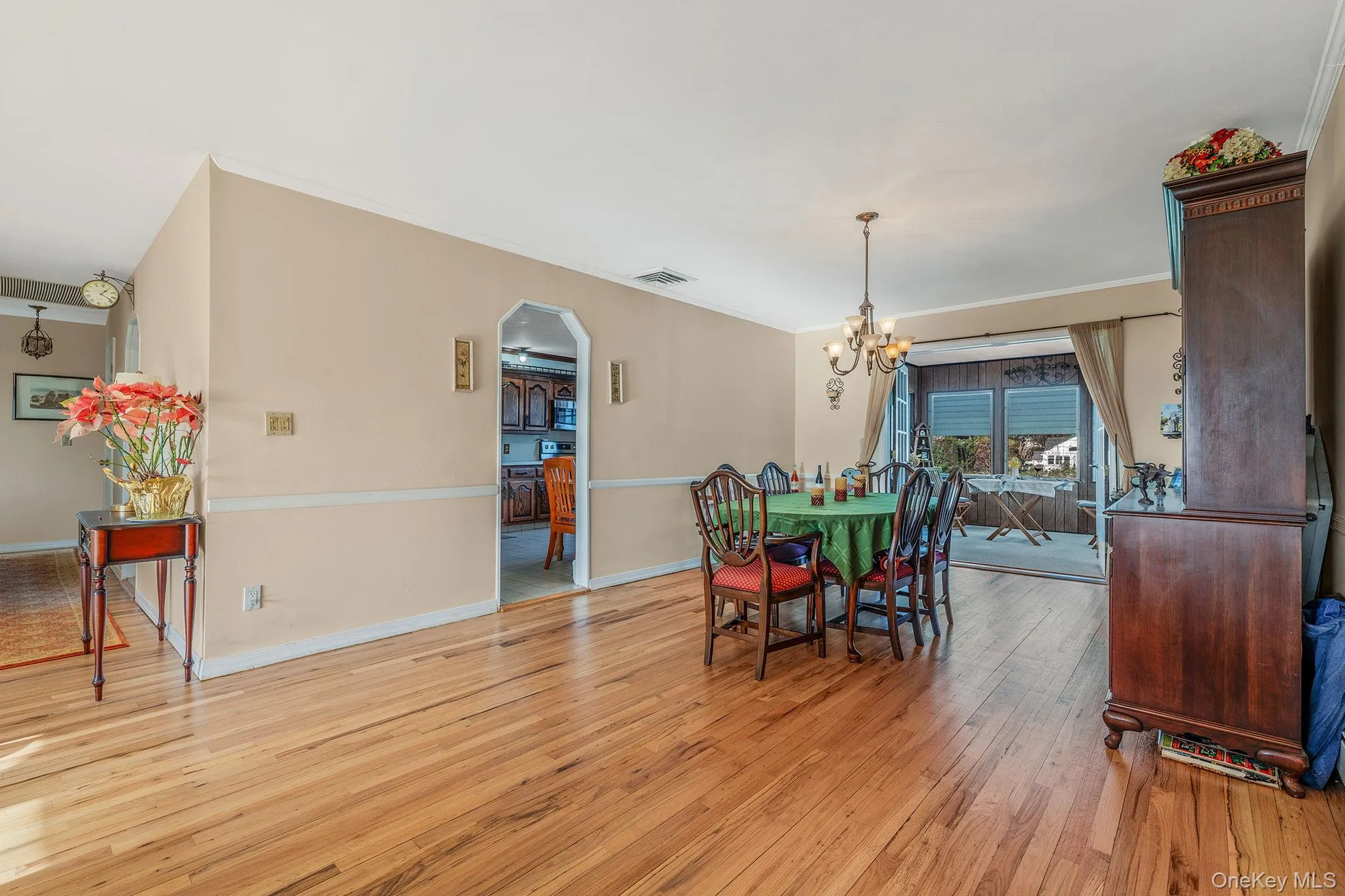 146 Awixa Avenue, Islip, NY, 5 Bedrooms Bedrooms, 10 Rooms Rooms,3 BathroomsBathrooms,Residential,For Rent,Awixa,0,977405 146 Awixa Avenue, Islip, NY, 5 Bedrooms Bedrooms, 10 Rooms Rooms,3 BathroomsBathrooms,Residential,For Rent,Awixa,0,977405