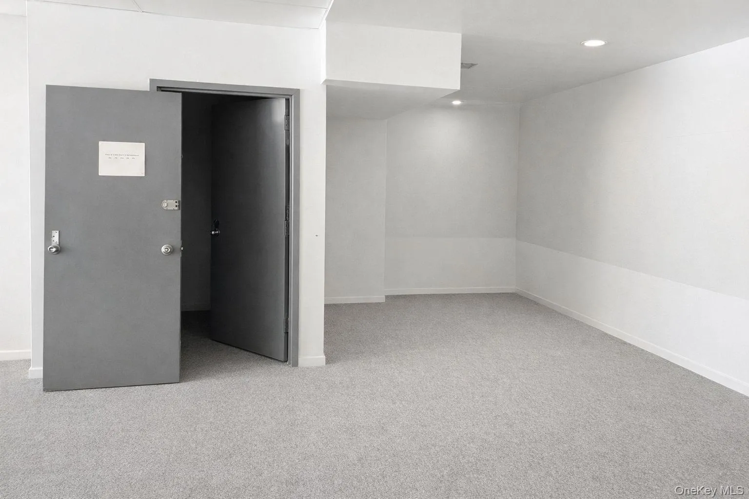 13621 41st Avenue, New York, NY, ,Commercial Lease,For Rent,41st,0,977412 13621 41st Avenue, New York, NY, ,Commercial Lease,For Rent,41st,0,977412