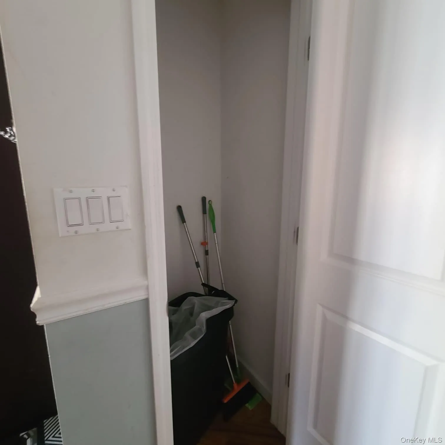 10442 164th Street, New York, NY, 3 Bedrooms Bedrooms, 9 Rooms Rooms,3 BathroomsBathrooms,Residential Lease,For Rent,164th,0,977414 10442 164th Street, New York, NY, 3 Bedrooms Bedrooms, 9 Rooms Rooms,3 BathroomsBathrooms,Residential Lease,For Rent,164th,0,977414