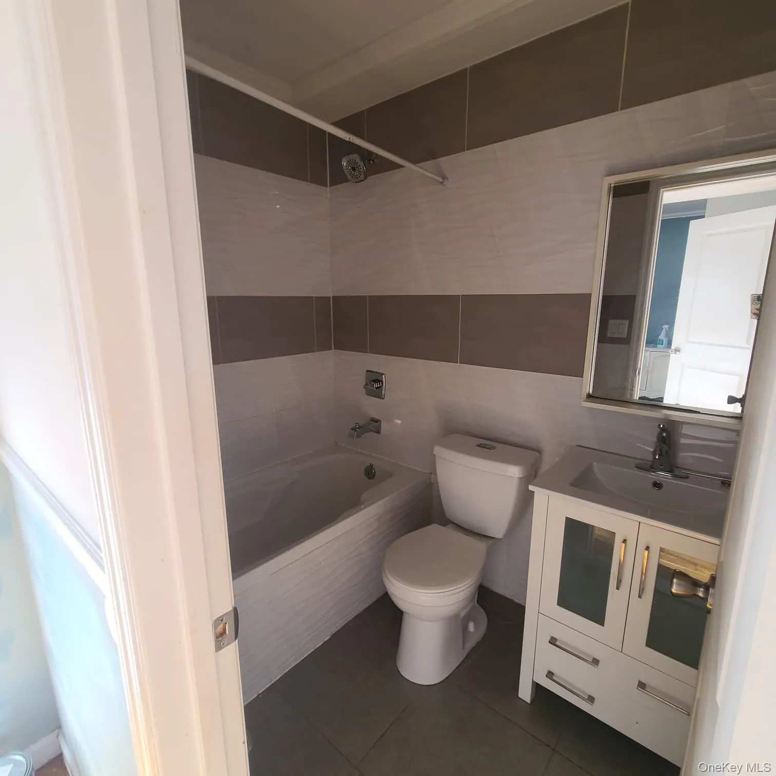 10442 164th Street, New York, NY, 3 Bedrooms Bedrooms, 9 Rooms Rooms,3 BathroomsBathrooms,Residential Lease,For Rent,164th,0,977414 10442 164th Street, New York, NY, 3 Bedrooms Bedrooms, 9 Rooms Rooms,3 BathroomsBathrooms,Residential Lease,For Rent,164th,0,977414