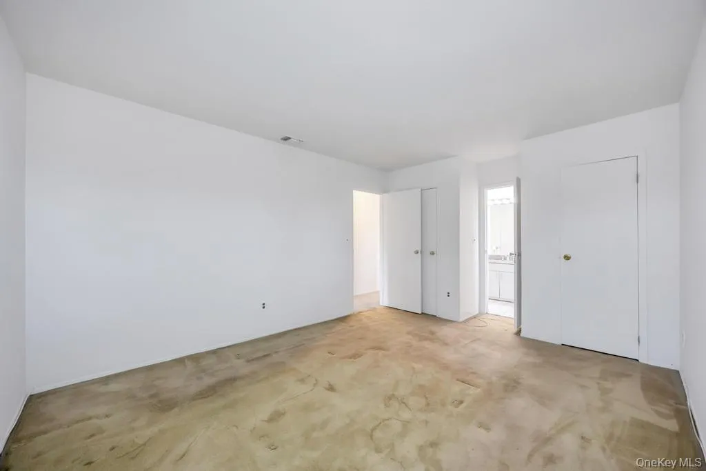 1840 Maurice Avenue, Hempstead, NY, 5 Bedrooms Bedrooms, 10 Rooms Rooms,2 BathroomsBathrooms,Residential,For Rent,Maurice,0,977434 1840 Maurice Avenue, Hempstead, NY, 5 Bedrooms Bedrooms, 10 Rooms Rooms,2 BathroomsBathrooms,Residential,For Rent,Maurice,0,977434
