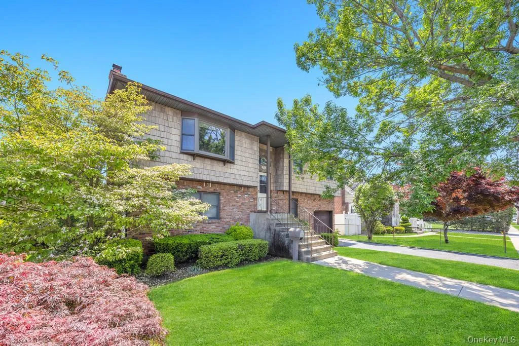 1840 Maurice Avenue, Hempstead, NY, 5 Bedrooms Bedrooms, 10 Rooms Rooms,2 BathroomsBathrooms,Residential,For Rent,Maurice,0,977434 1840 Maurice Avenue, Hempstead, NY, 5 Bedrooms Bedrooms, 10 Rooms Rooms,2 BathroomsBathrooms,Residential,For Rent,Maurice,0,977434