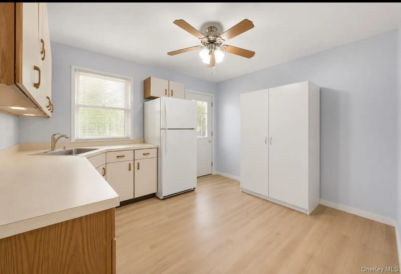 1840 Maurice Avenue, Hempstead, NY, 5 Bedrooms Bedrooms, 10 Rooms Rooms,2 BathroomsBathrooms,Residential,For Rent,Maurice,0,977434 1840 Maurice Avenue, Hempstead, NY, 5 Bedrooms Bedrooms, 10 Rooms Rooms,2 BathroomsBathrooms,Residential,For Rent,Maurice,0,977434