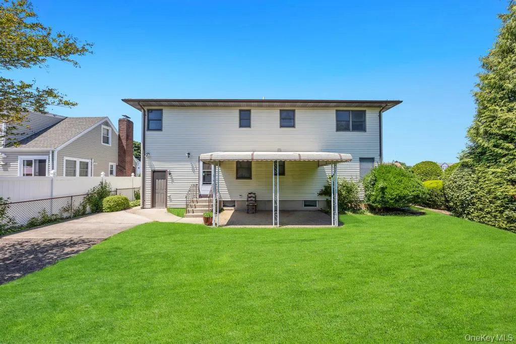 1840 Maurice Avenue, Hempstead, NY, 5 Bedrooms Bedrooms, 10 Rooms Rooms,2 BathroomsBathrooms,Residential,For Rent,Maurice,0,977434 1840 Maurice Avenue, Hempstead, NY, 5 Bedrooms Bedrooms, 10 Rooms Rooms,2 BathroomsBathrooms,Residential,For Rent,Maurice,0,977434