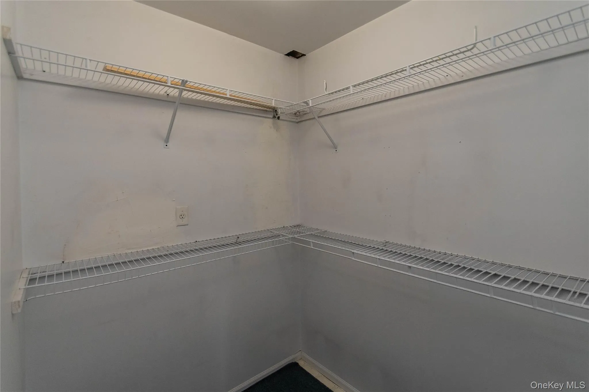 Walk in closet Walk in closet