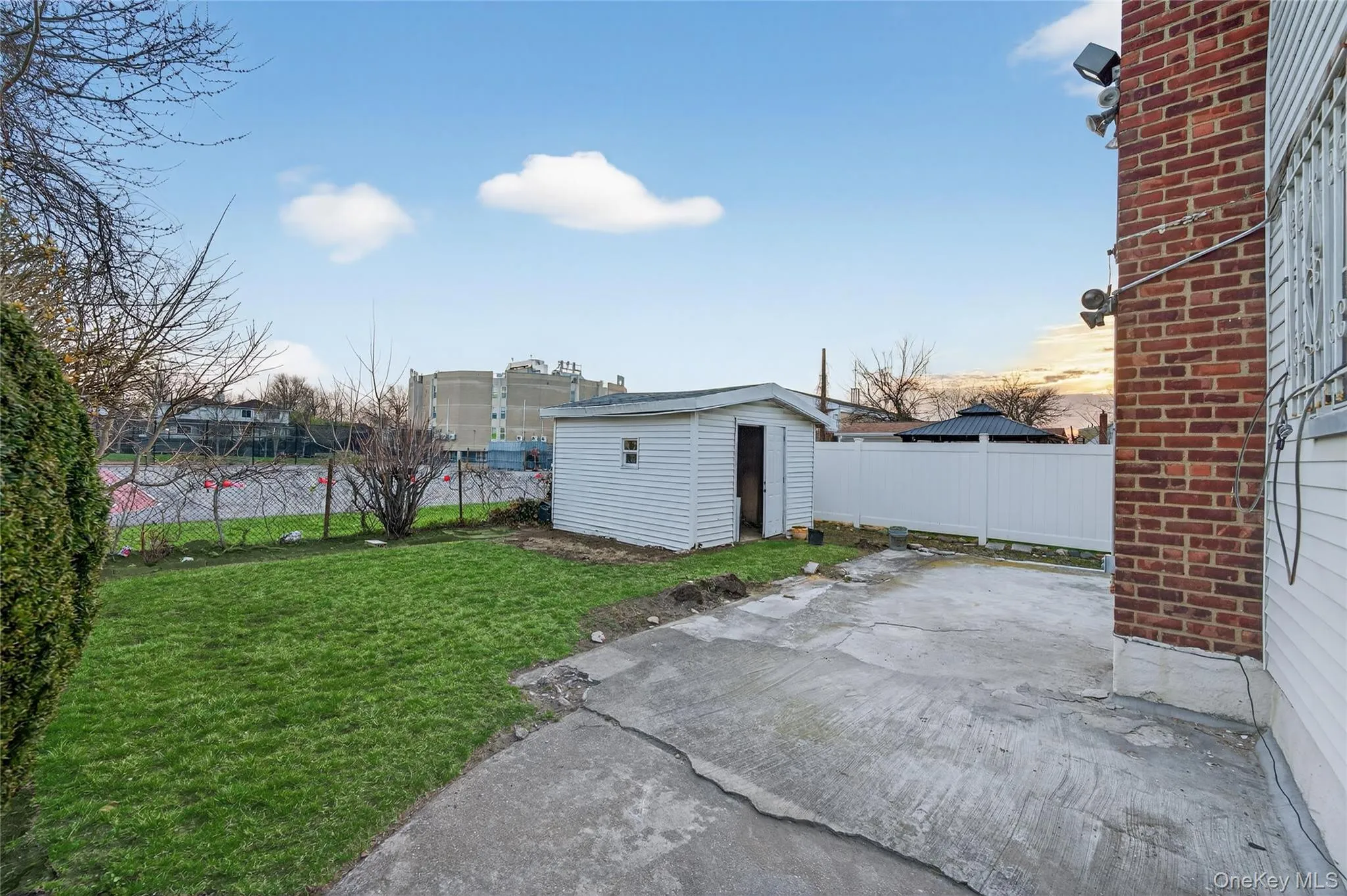 24930 147th Road, New York, NY, 3 Bedrooms Bedrooms, 11 Rooms Rooms,3 BathroomsBathrooms,Residential,For Rent,147th,0,977475 24930 147th Road, New York, NY, 3 Bedrooms Bedrooms, 11 Rooms Rooms,3 BathroomsBathrooms,Residential,For Rent,147th,0,977475