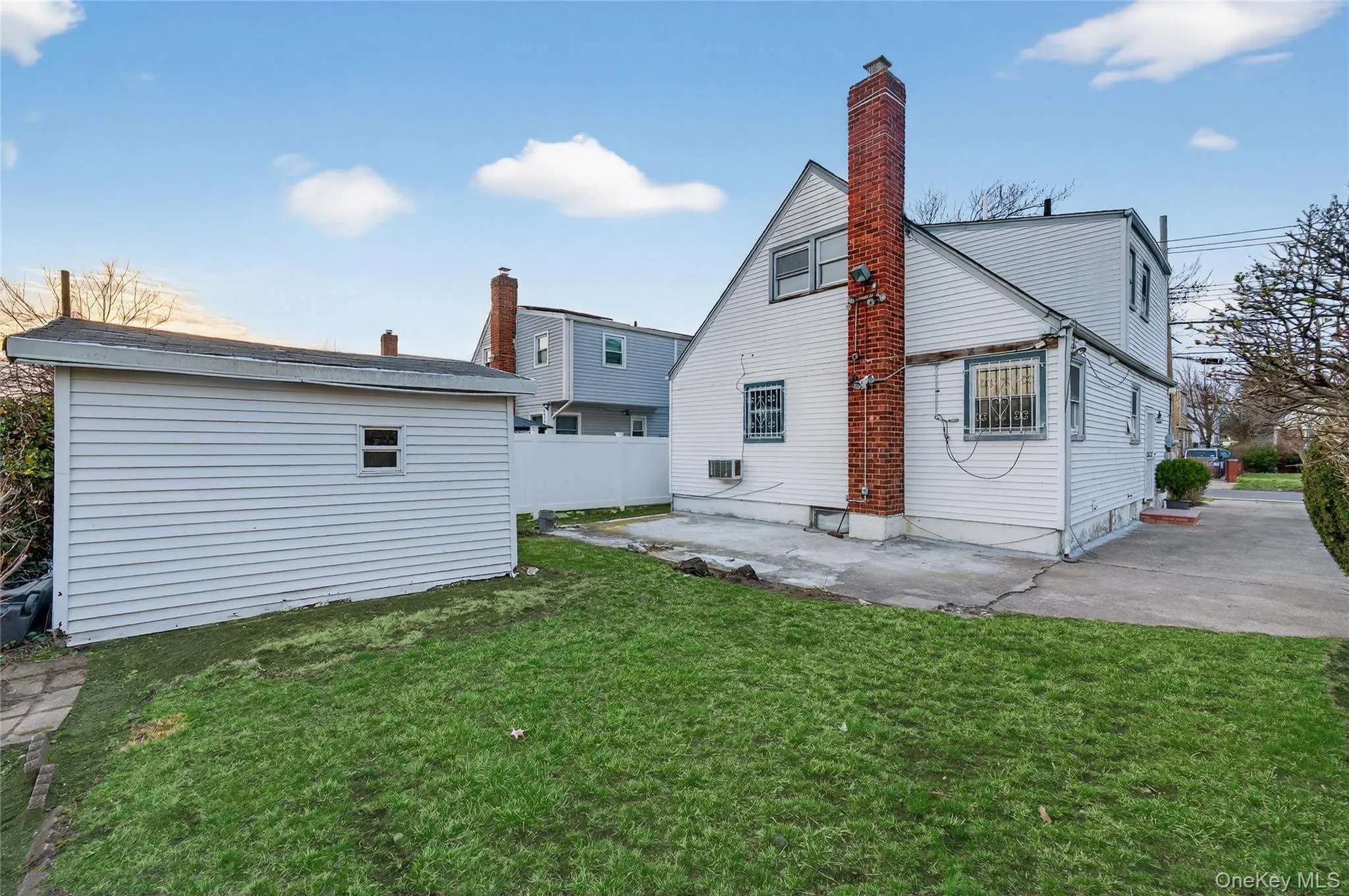 24930 147th Road, New York, NY, 3 Bedrooms Bedrooms, 11 Rooms Rooms,3 BathroomsBathrooms,Residential,For Rent,147th,0,977475 24930 147th Road, New York, NY, 3 Bedrooms Bedrooms, 11 Rooms Rooms,3 BathroomsBathrooms,Residential,For Rent,147th,0,977475