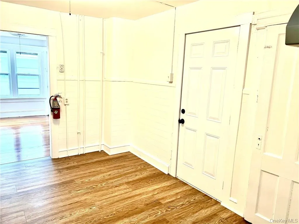 1 Dewitt Street, Middletown, NY, 3 Bedrooms Bedrooms, 6 Rooms Rooms,1 BathroomBathrooms,Residential Lease,For Rent,Dewitt,0,977506 1 Dewitt Street, Middletown, NY, 3 Bedrooms Bedrooms, 6 Rooms Rooms,1 BathroomBathrooms,Residential Lease,For Rent,Dewitt,0,977506