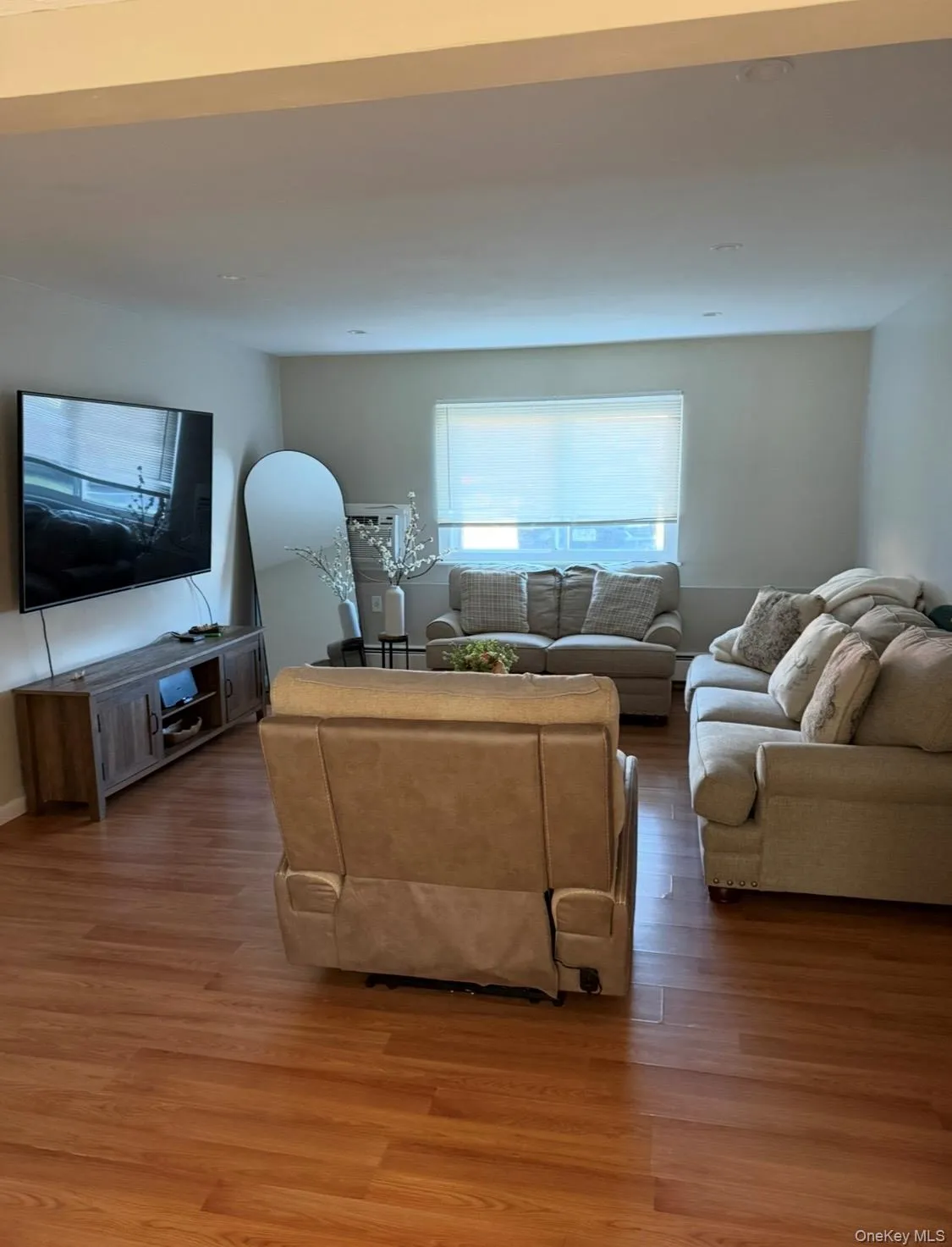 19 Tanager Road, Monroe, NY, 2 Bedrooms Bedrooms, 5 Rooms Rooms,1 BathroomBathrooms,Residential Sale,For Rent,Tanager,0,977511 19 Tanager Road, Monroe, NY, 2 Bedrooms Bedrooms, 5 Rooms Rooms,1 BathroomBathrooms,Residential Sale,For Rent,Tanager,0,977511
