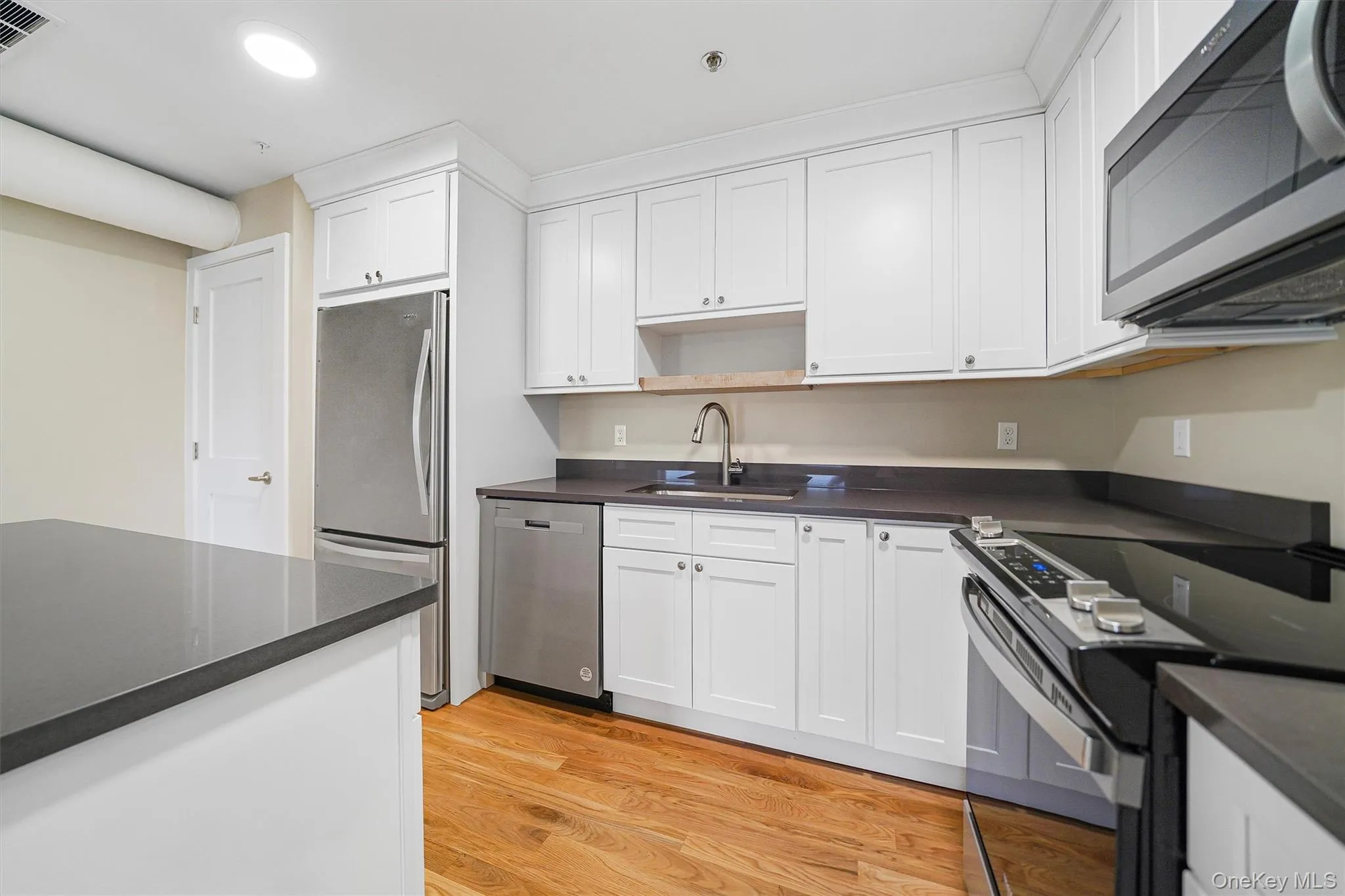 20 Walker Street, Goshen, NY, 1 Bedroom Bedrooms, 3 Rooms Rooms,1 BathroomBathrooms,Residential Lease,For Rent,Walker,0,977538 20 Walker Street, Goshen, NY, 1 Bedroom Bedrooms, 3 Rooms Rooms,1 BathroomBathrooms,Residential Lease,For Rent,Walker,0,977538