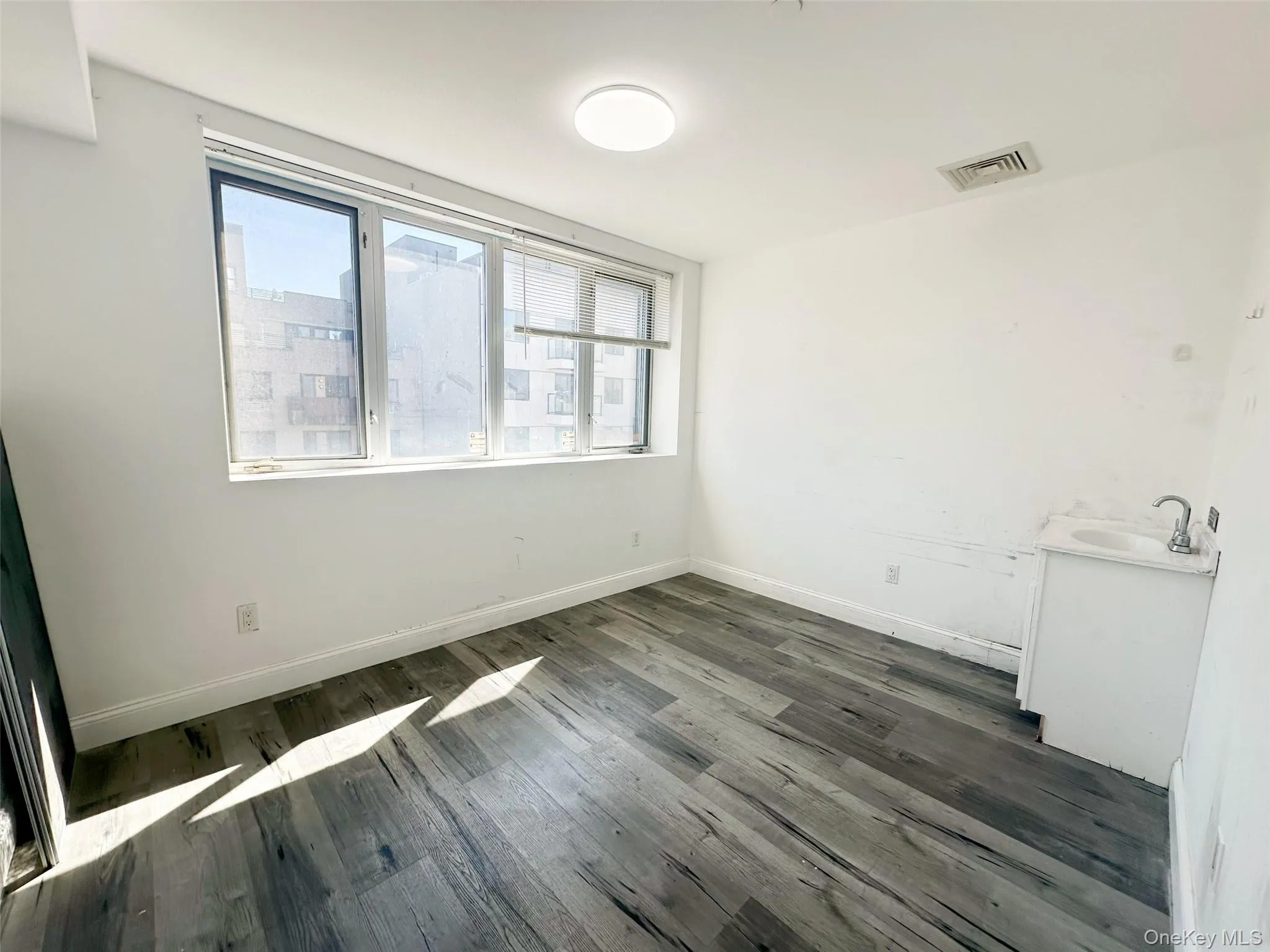 135-20 41ST Avenue, New York, NY, ,Commercial Lease,For Rent,41ST,0,977540 135-20 41ST Avenue, New York, NY, ,Commercial Lease,For Rent,41ST,0,977540