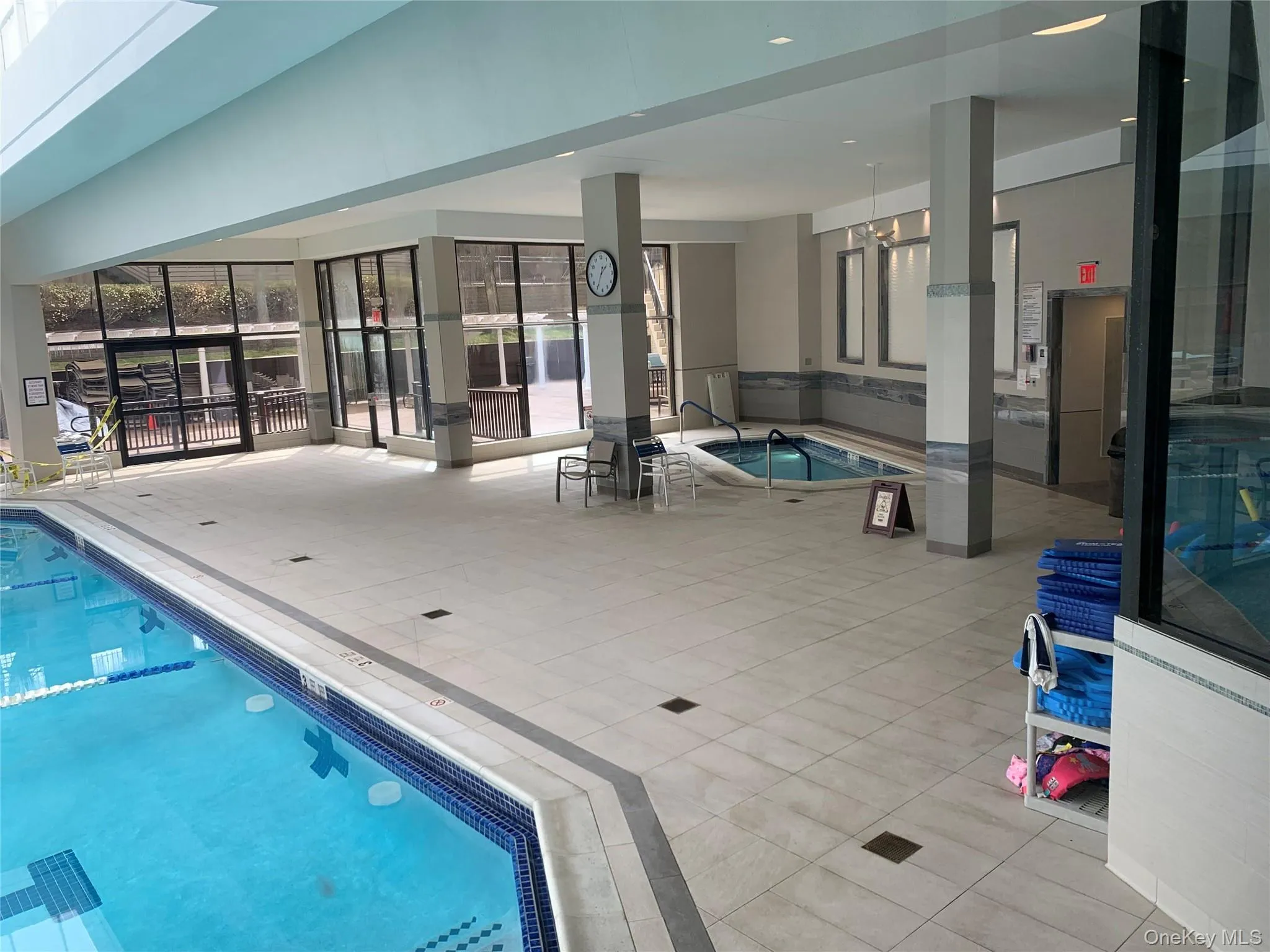 2 Bay Club Drive, New York, NY, 2 Bedrooms Bedrooms, 5 Rooms Rooms,2 BathroomsBathrooms,Residential,For Rent,Bay Club,0,977544 2 Bay Club Drive, New York, NY, 2 Bedrooms Bedrooms, 5 Rooms Rooms,2 BathroomsBathrooms,Residential,For Rent,Bay Club,0,977544