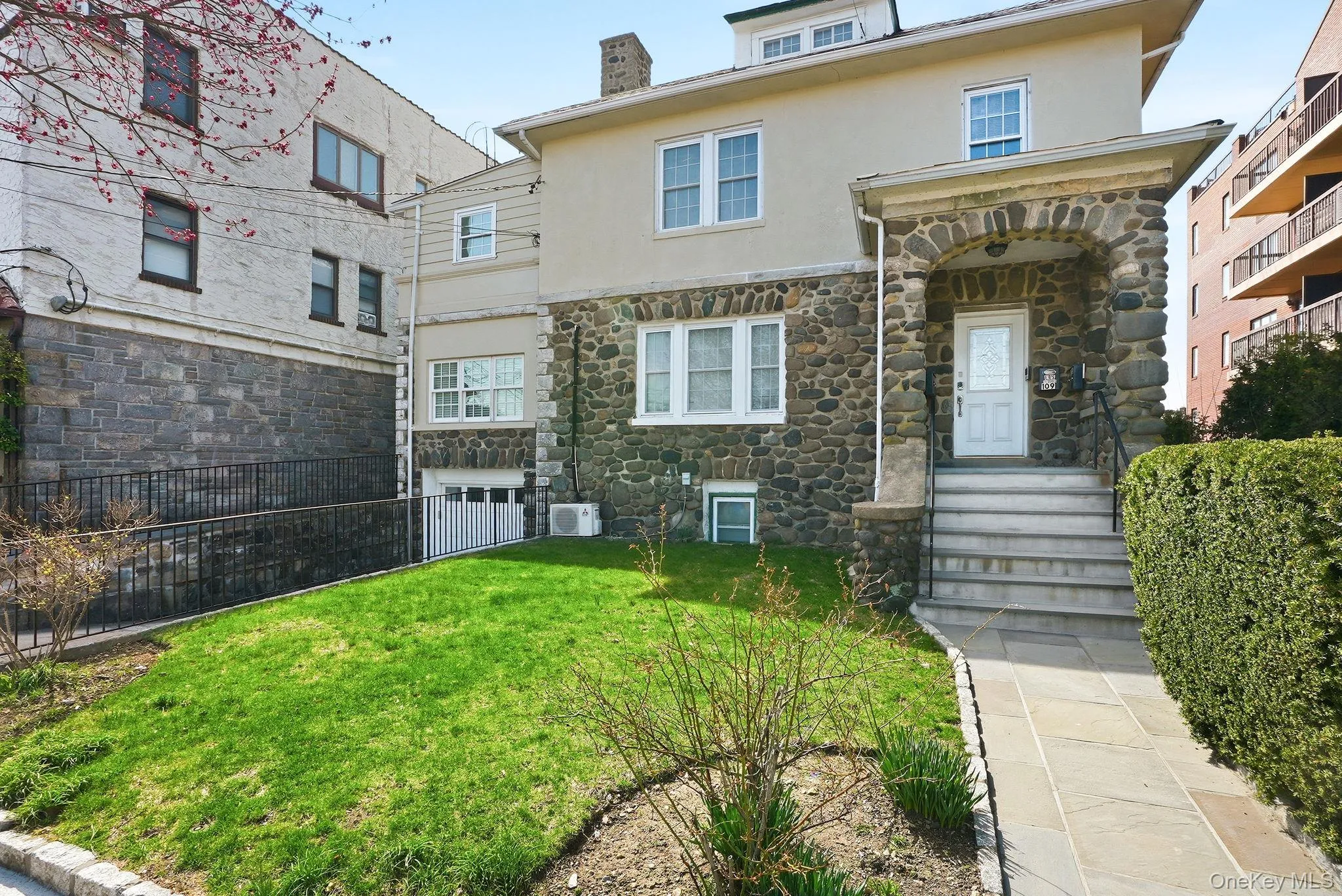 Easy access to all Easy access to all