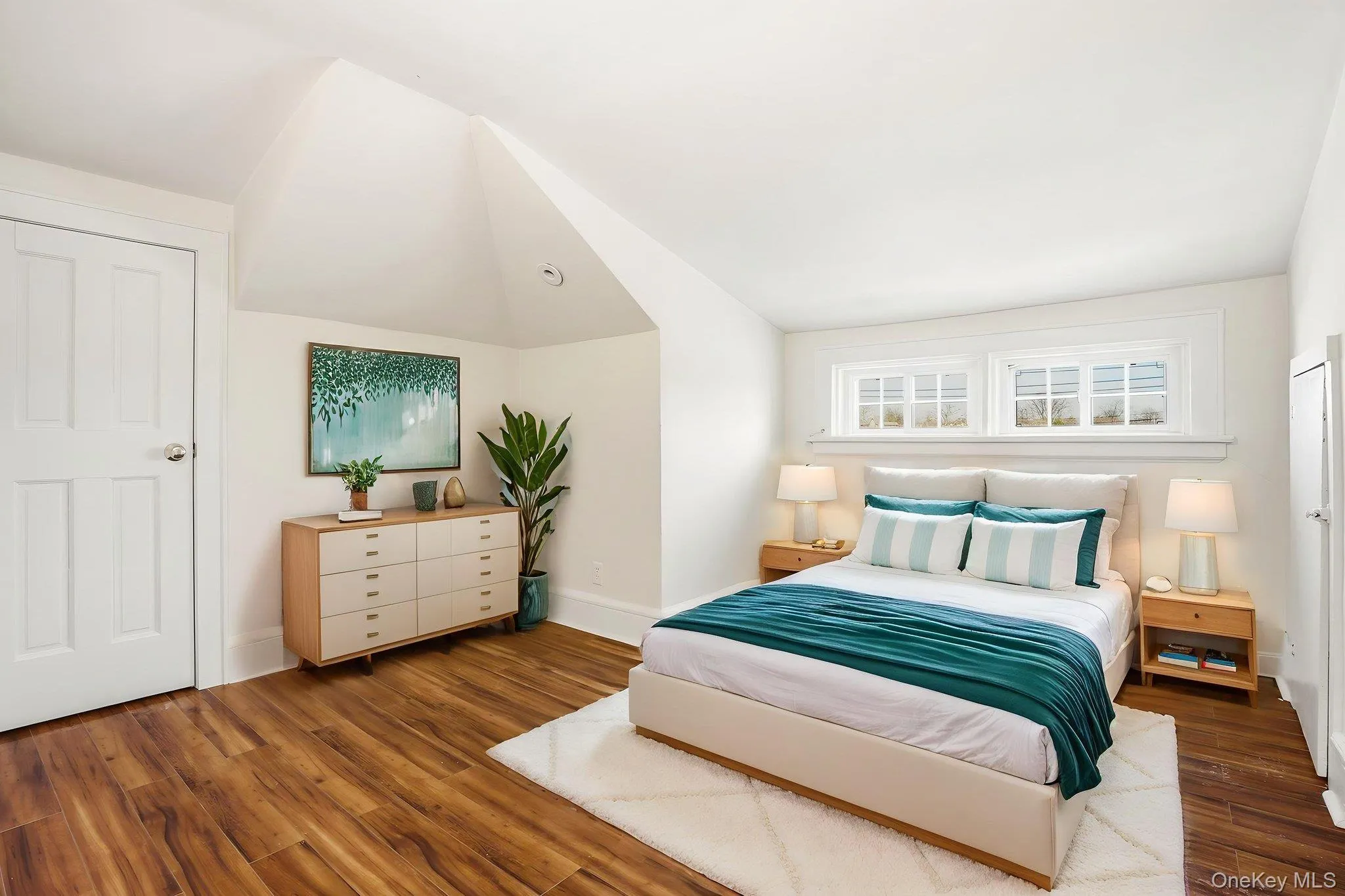 109 Hillside Place, Eastchester, NY, 3 Bedrooms Bedrooms, 8 Rooms Rooms,2 BathroomsBathrooms,Residential Lease,For Rent,Hillside,0,977558 109 Hillside Place, Eastchester, NY, 3 Bedrooms Bedrooms, 8 Rooms Rooms,2 BathroomsBathrooms,Residential Lease,For Rent,Hillside,0,977558