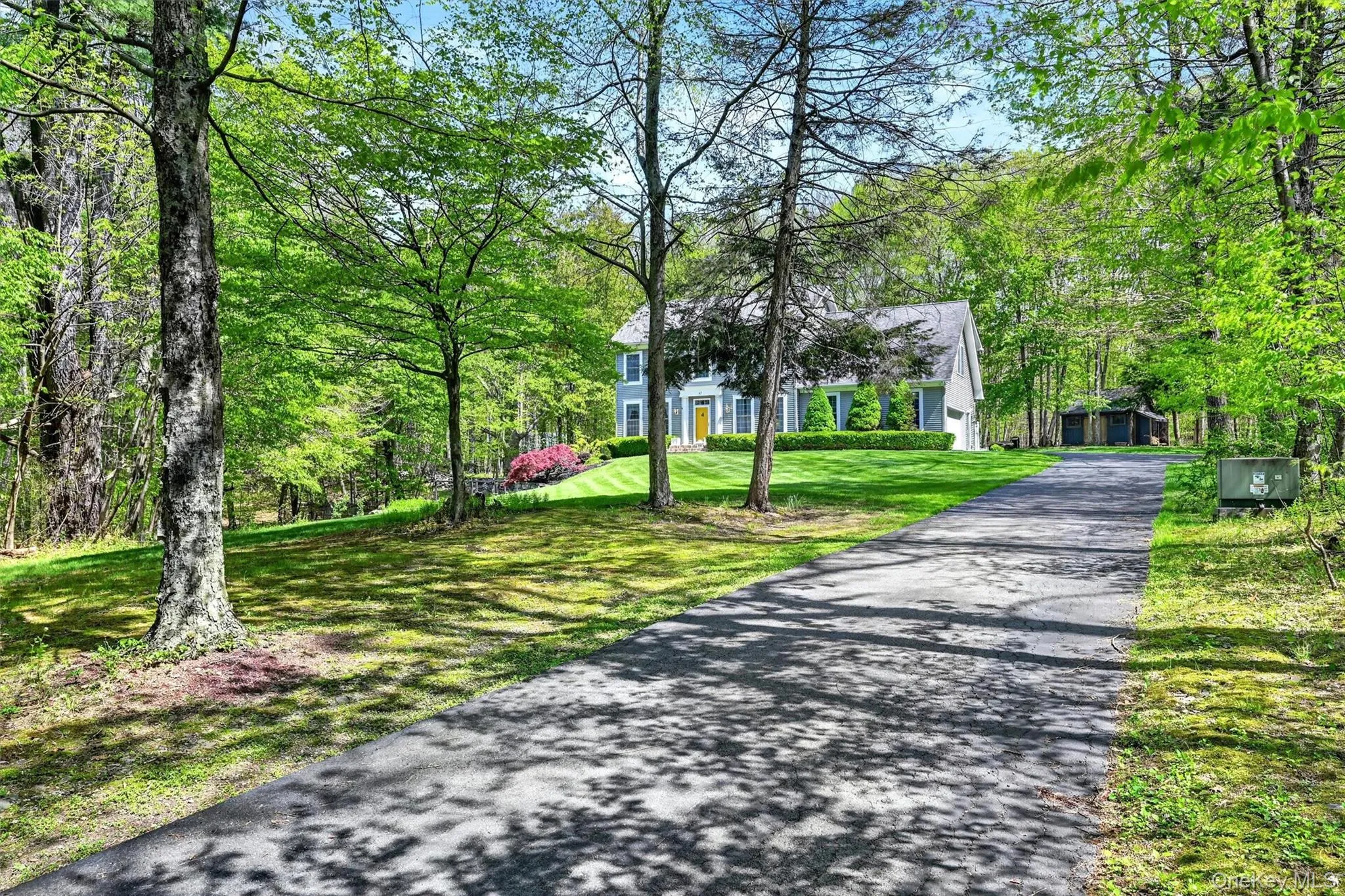 Driveway to home Driveway to home